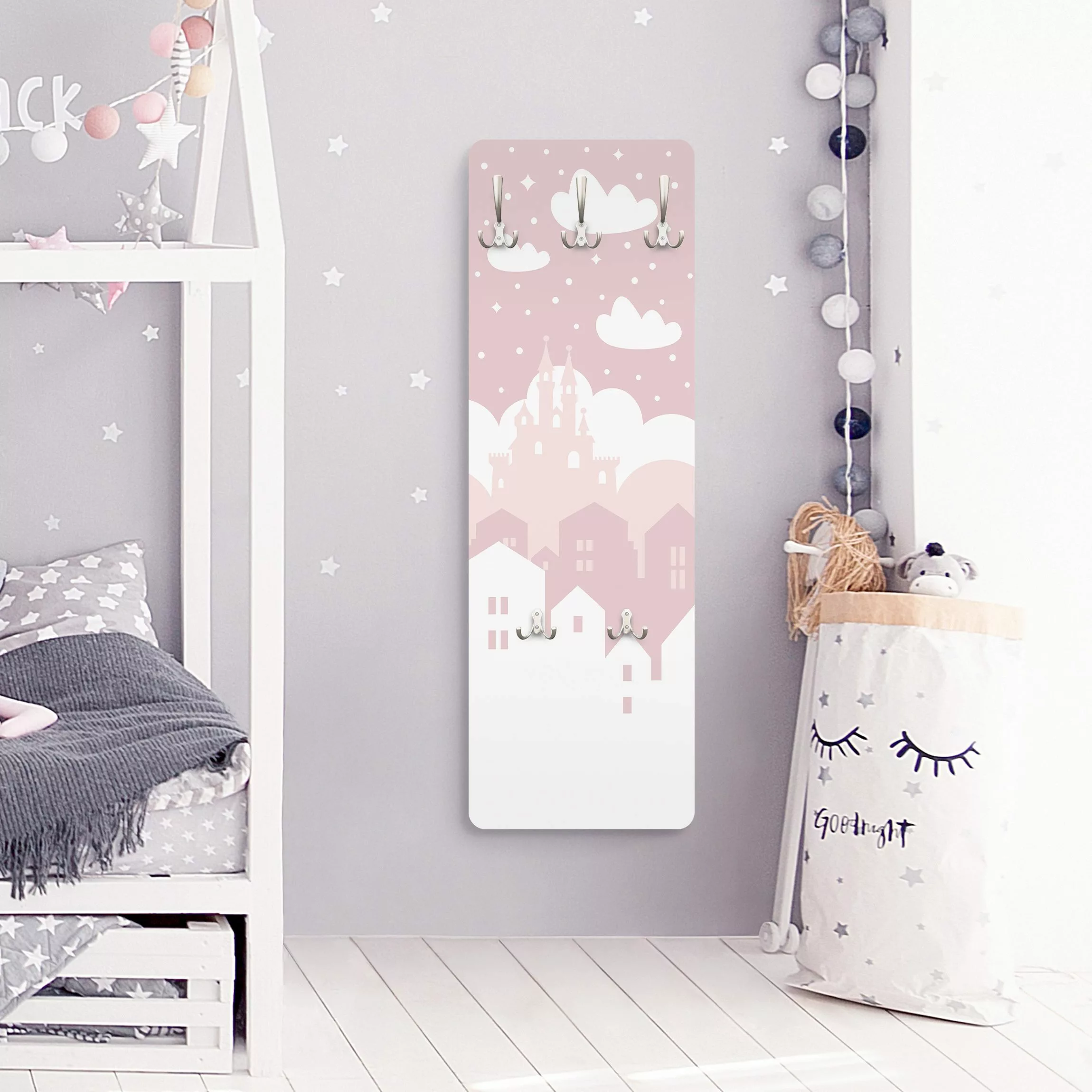 Wandgarderobe Holzpaneel Kinderzimmer Wolkenschloss in rosa günstig online kaufen