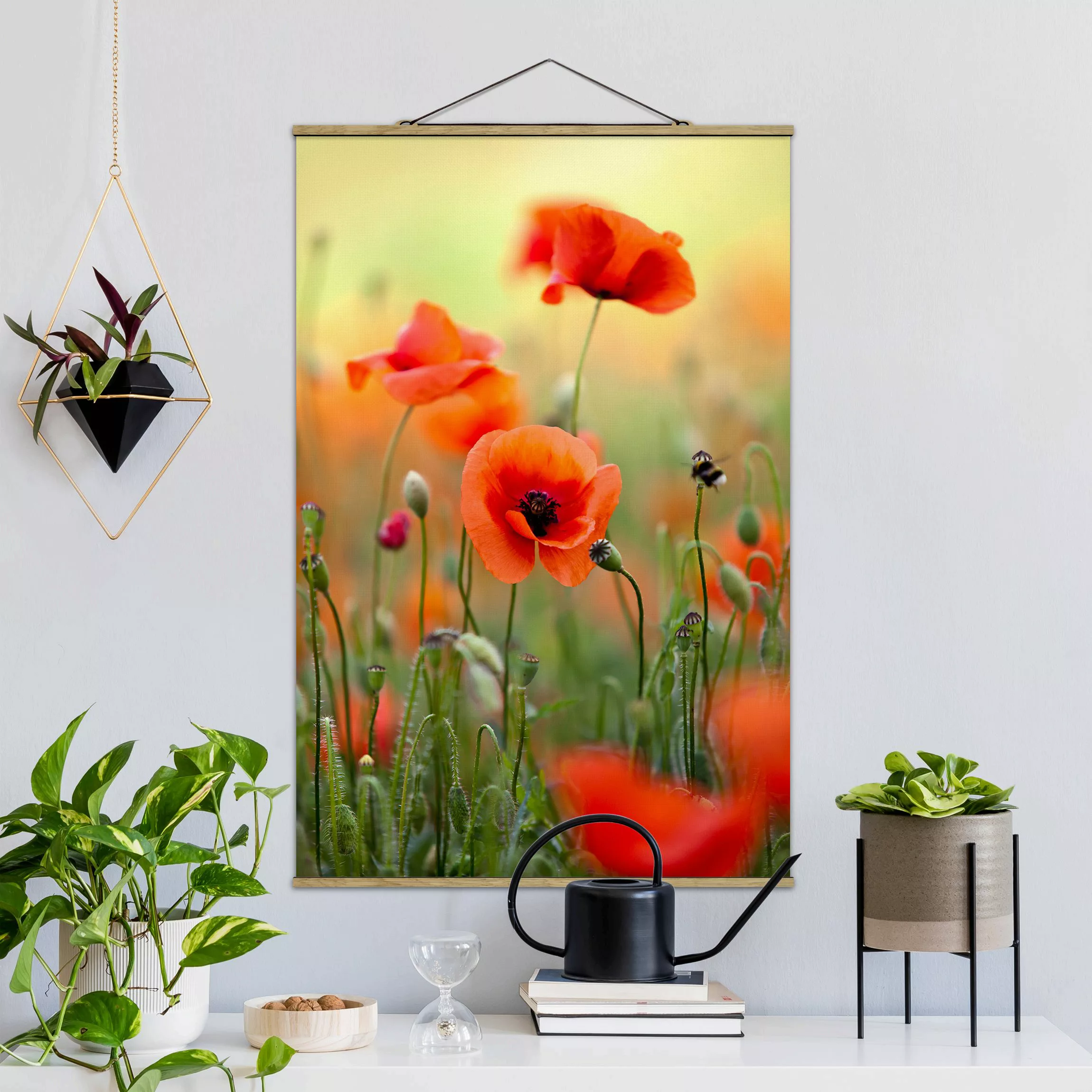 Stoffbild Blumen mit Posterleisten - Hochformat Roter Sommermohn günstig online kaufen