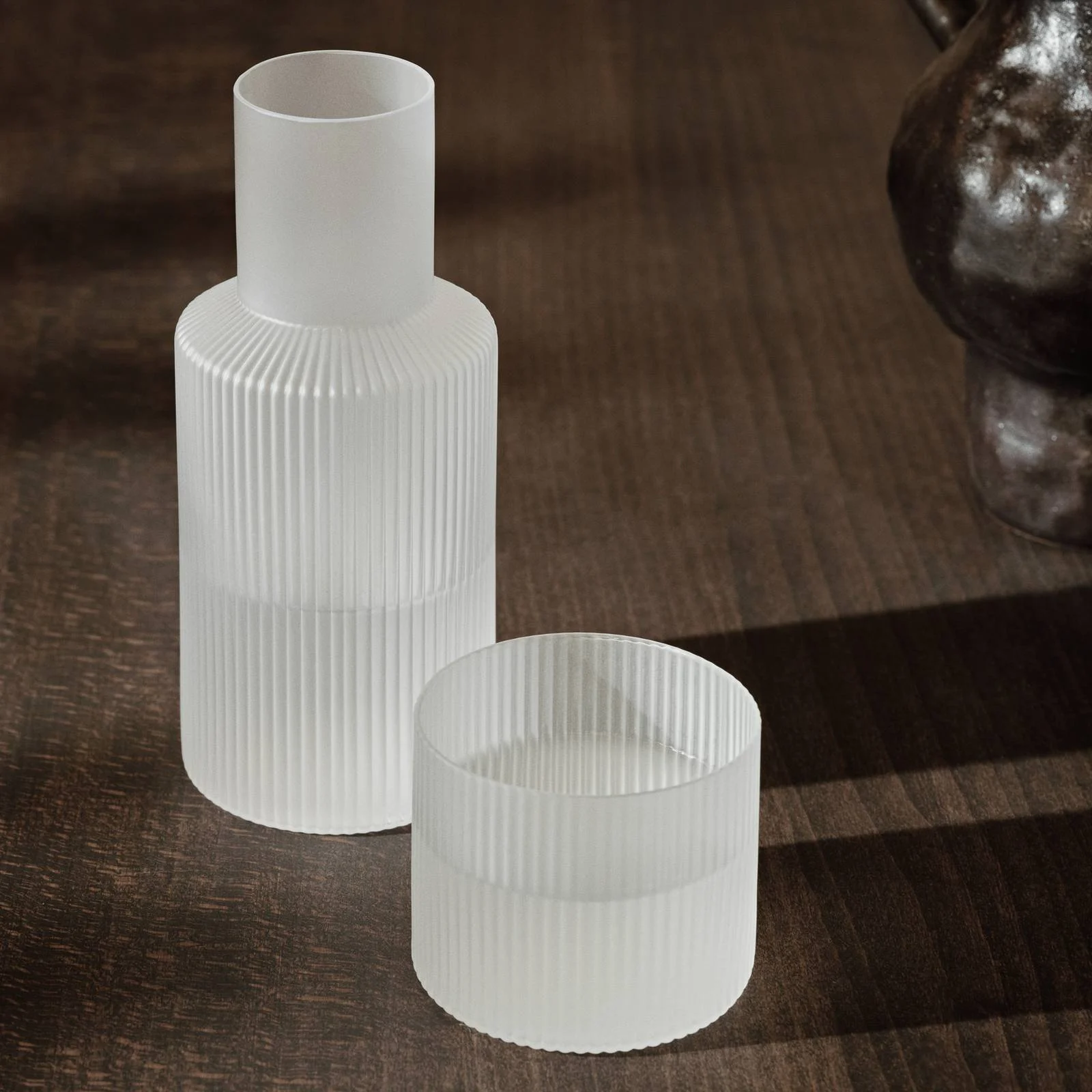 ferm LIVING Karaffen-Set Ripple Small, weiß, Glas, 2-teilig günstig online kaufen