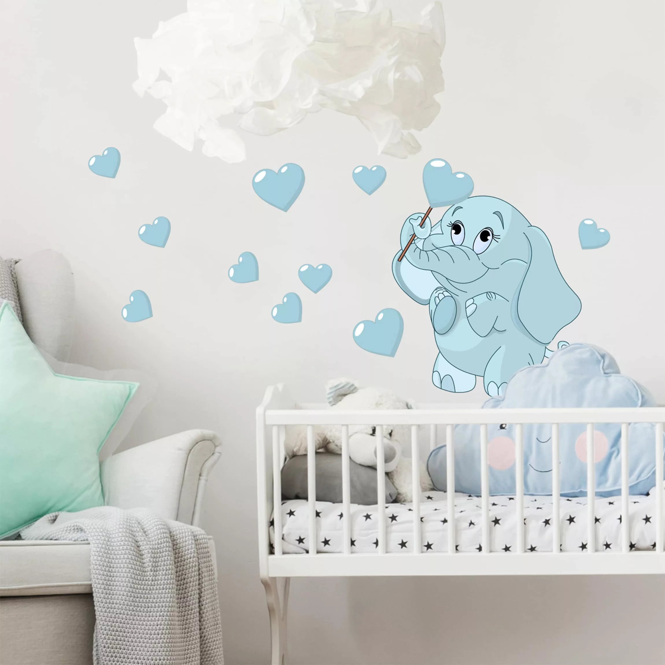 Wandtattoo Kinderzimmer Elefantenbaby mit blauen Herzen günstig online kaufen