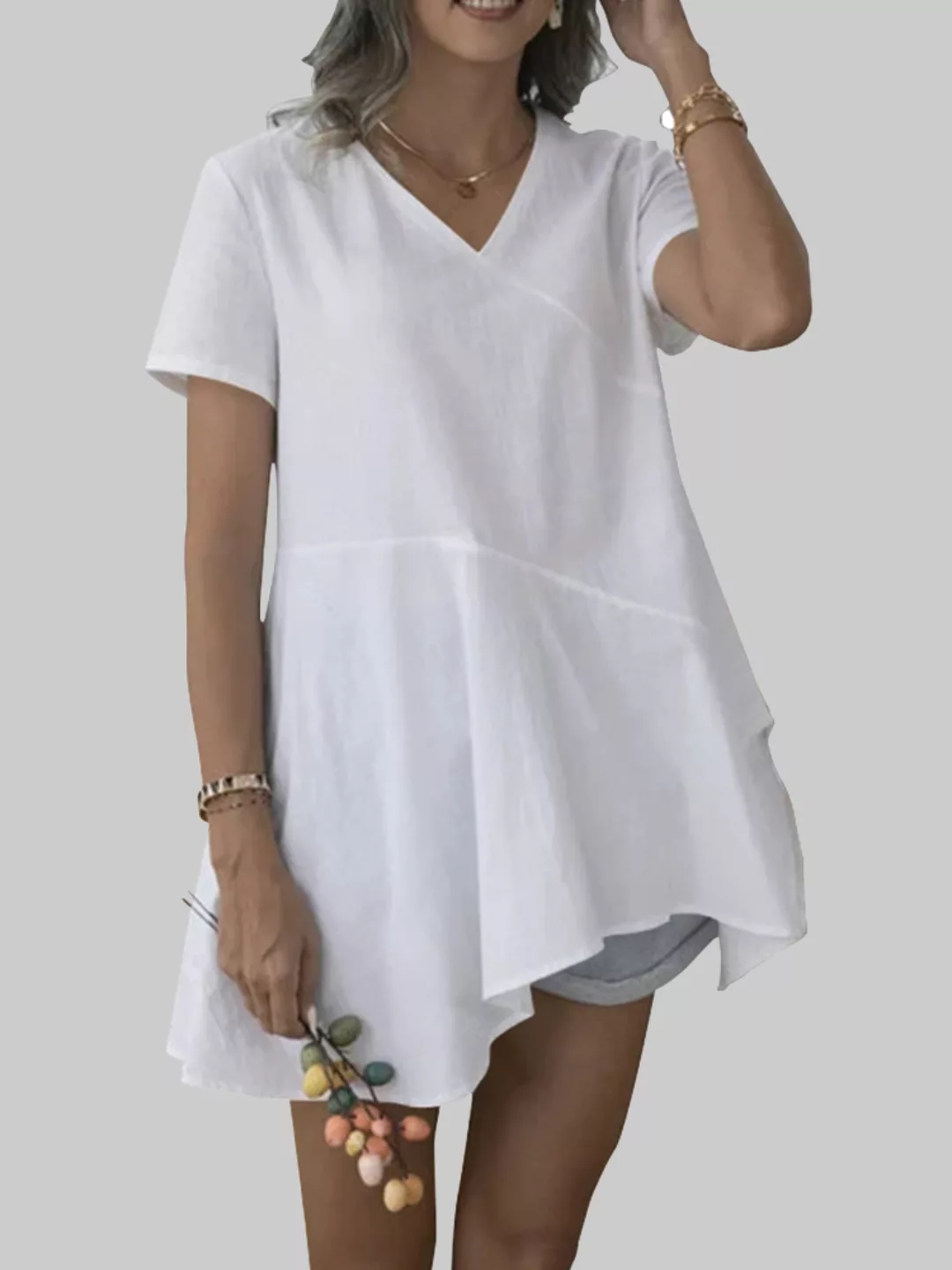 Einfarbiges Overhead-Kurzarm-T-Shirt mit unregelmäßigem Baumwoll-V-Ausschni günstig online kaufen