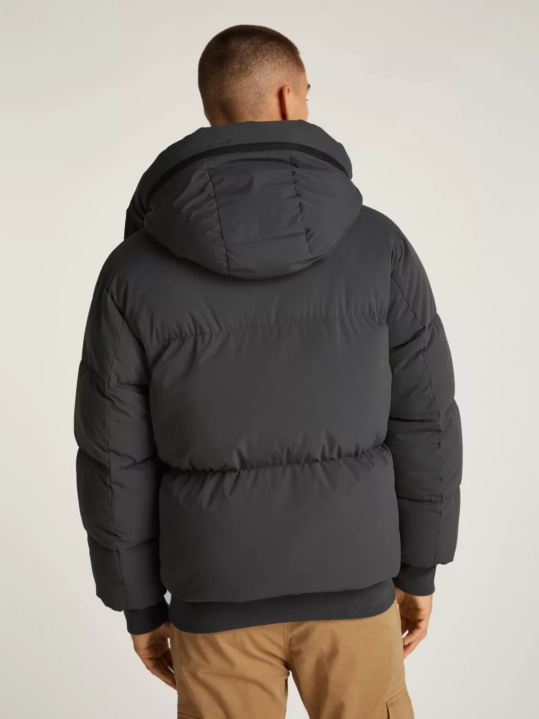 Tommy Jeans Steppjacke "TJM BRANDED PUFFER JACKET EXT", mit Kapuze, mit Log günstig online kaufen