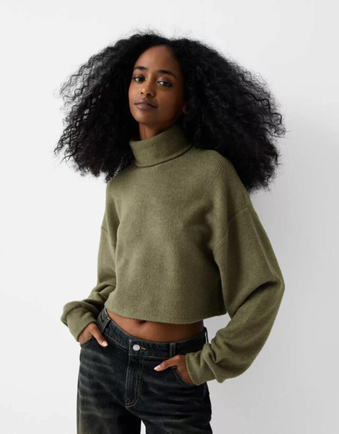 Bershka Cropped-Pullover Mit Rollkragen Damen S Khaki günstig online kaufen