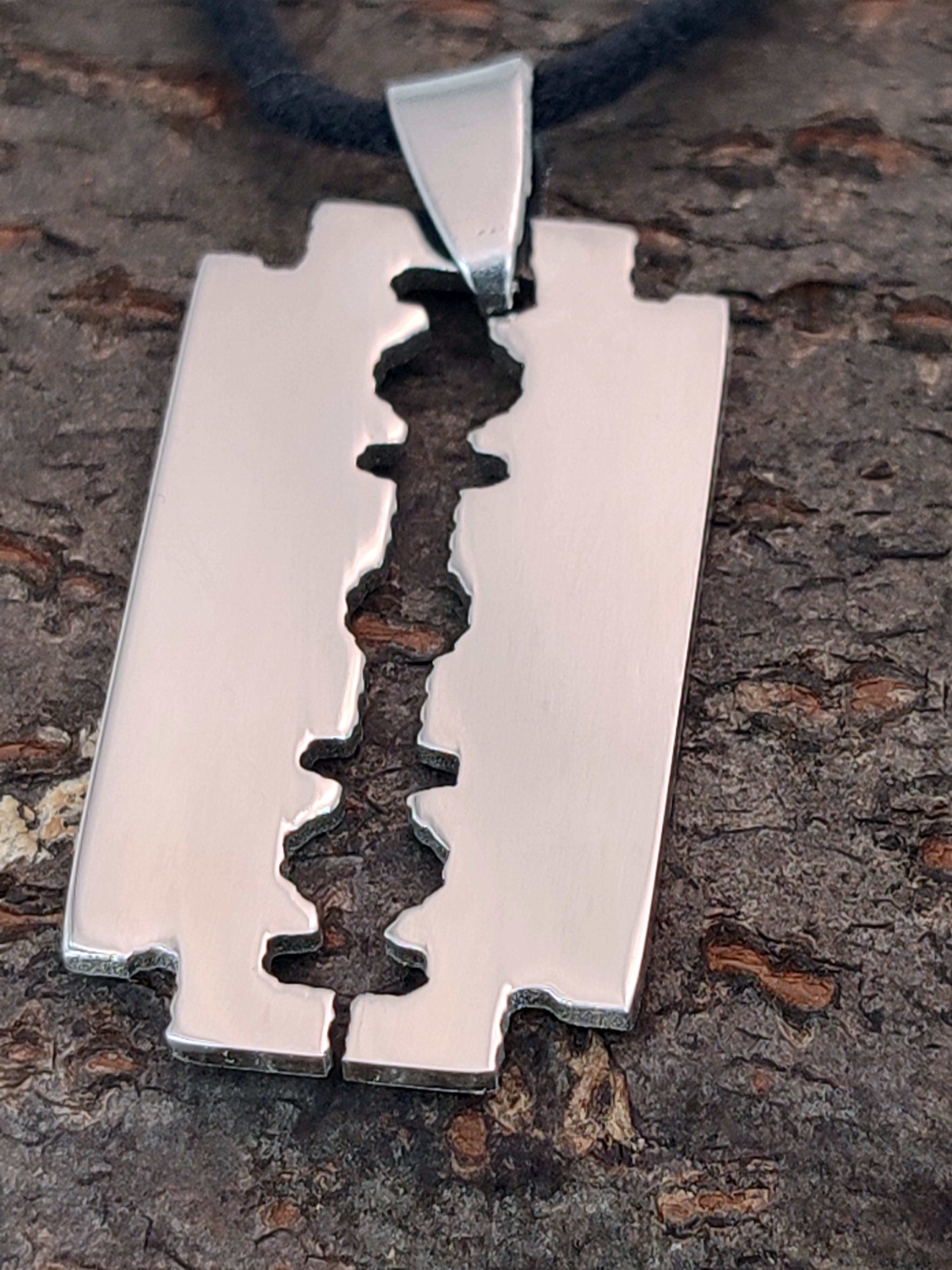 Kiss of Leather Kettenanhänger Rasierklinge Razor günstig online kaufen