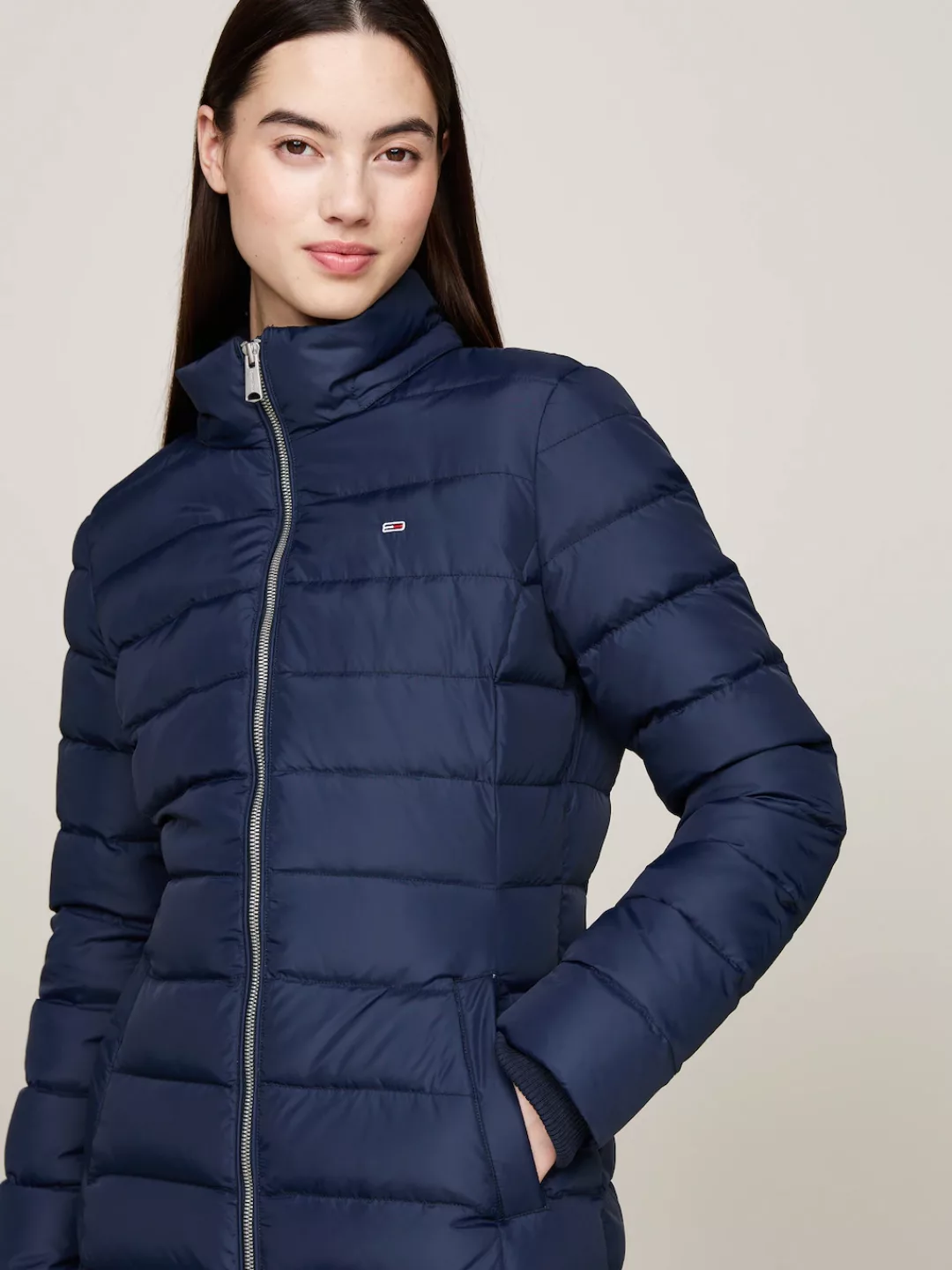 Tommy Jeans Steppmantel "TJW ESSENTIAL HOODED DOWN COAT", mit Fellimitat, L günstig online kaufen