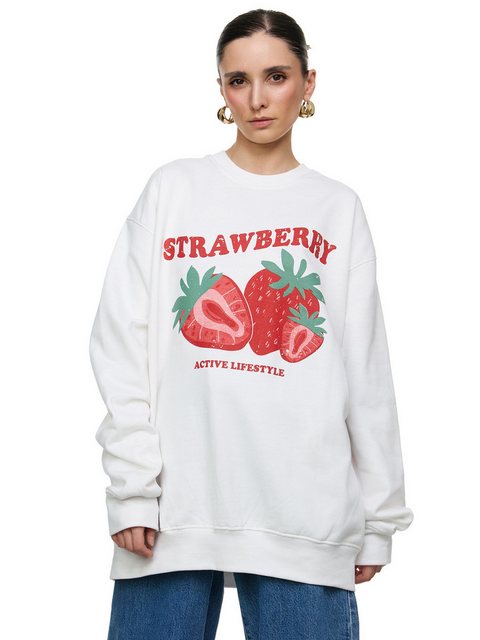 Worldclassca Sweatshirt Worldclassca Oversized Sweatshirt Print Steawberry günstig online kaufen