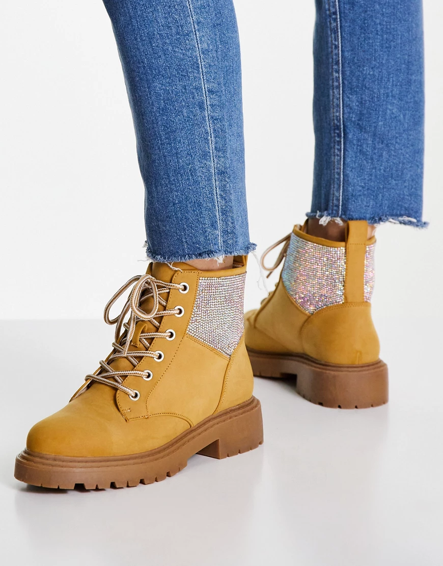 ASOS DESIGN – Amelie – Verzierte Wanderstiefel in Sand-Neutral günstig online kaufen