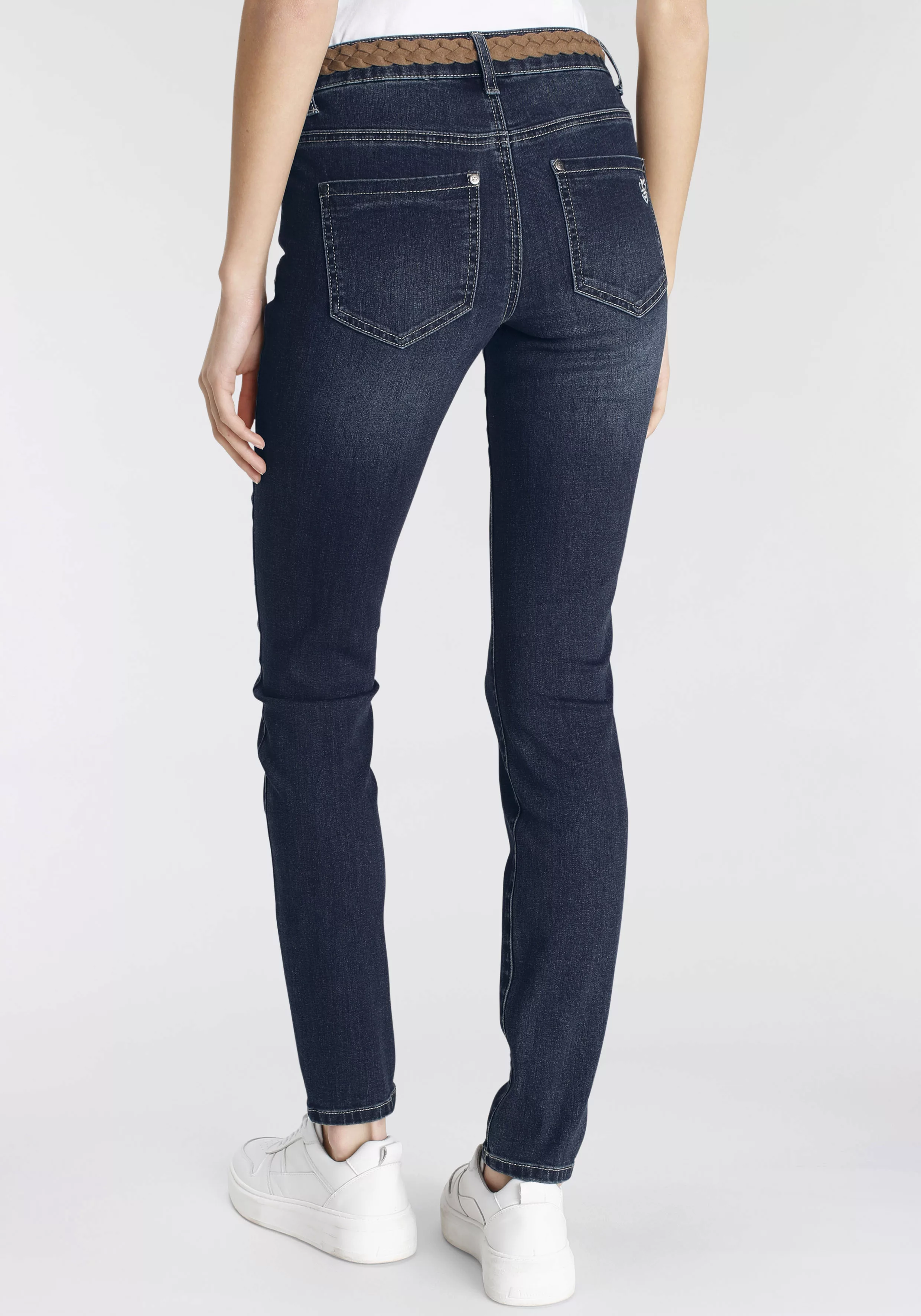 DELMAO Slim-fit-Jeans (Set, 2-tlg., mit Gürtel) mit modischem Flechtgürtel günstig online kaufen