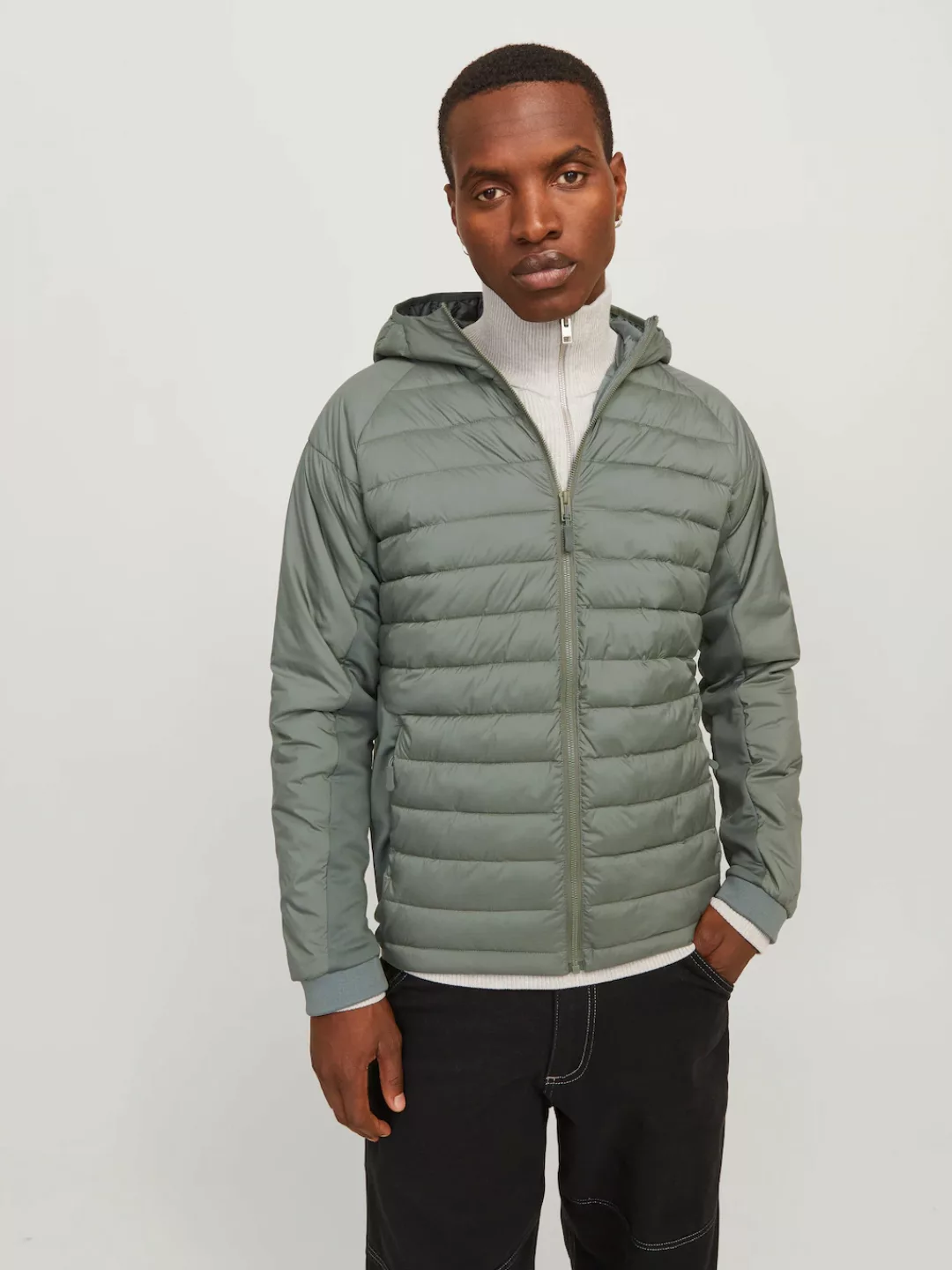 Jack & Jones Steppjacke "JJESTATE HYBRID JACKET NOOS", mit Kapuze, mit Kapu günstig online kaufen