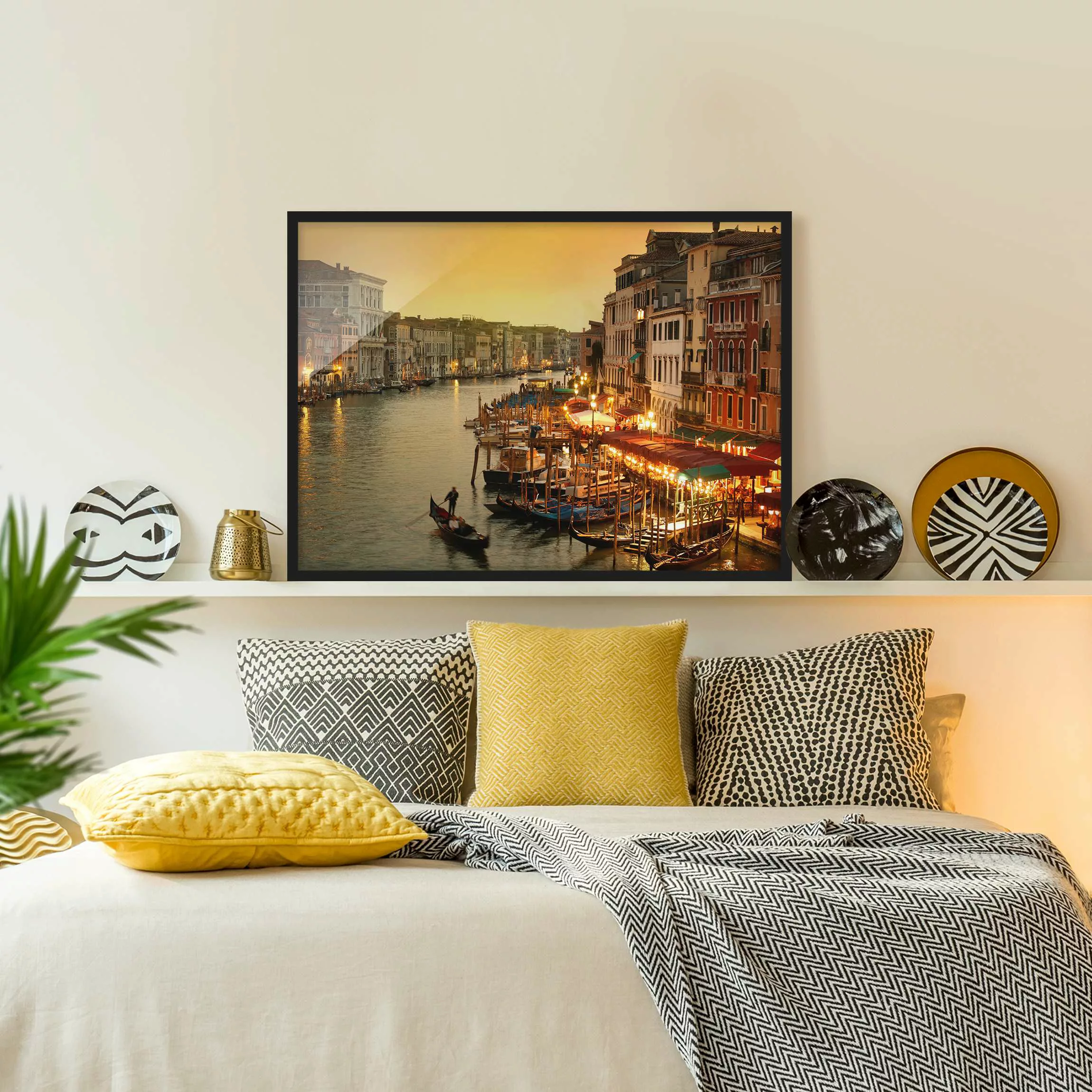 Bild mit Rahmen Architektur & Skyline - Querformat Großer Kanal von Venedig günstig online kaufen