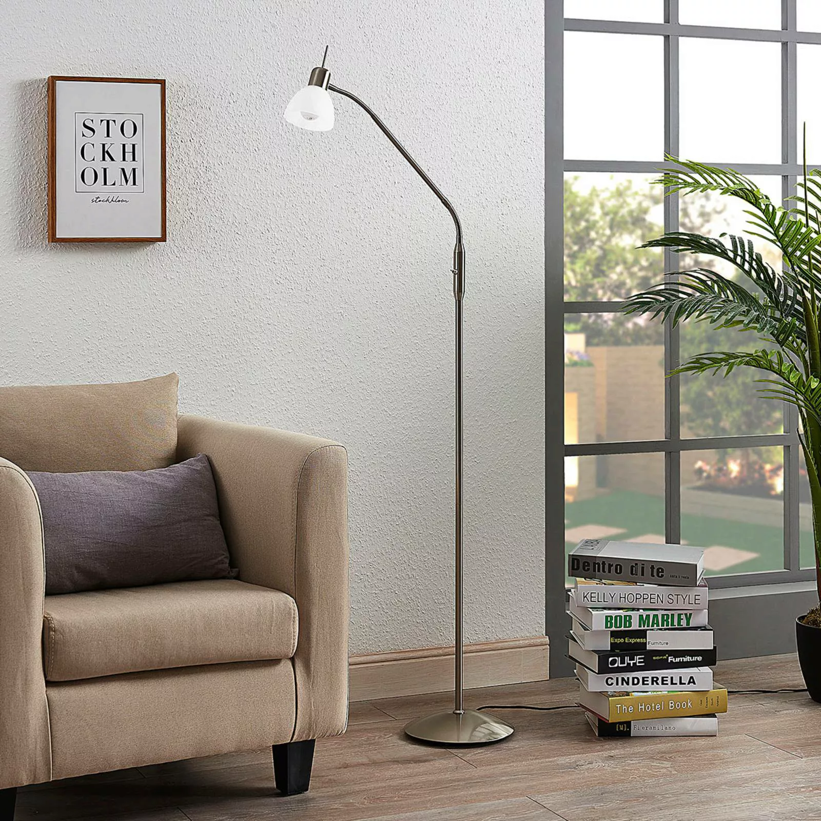 Lindby Stehlampe Gwendolin, 160 cm, Glas, E14, verstellbar günstig online kaufen