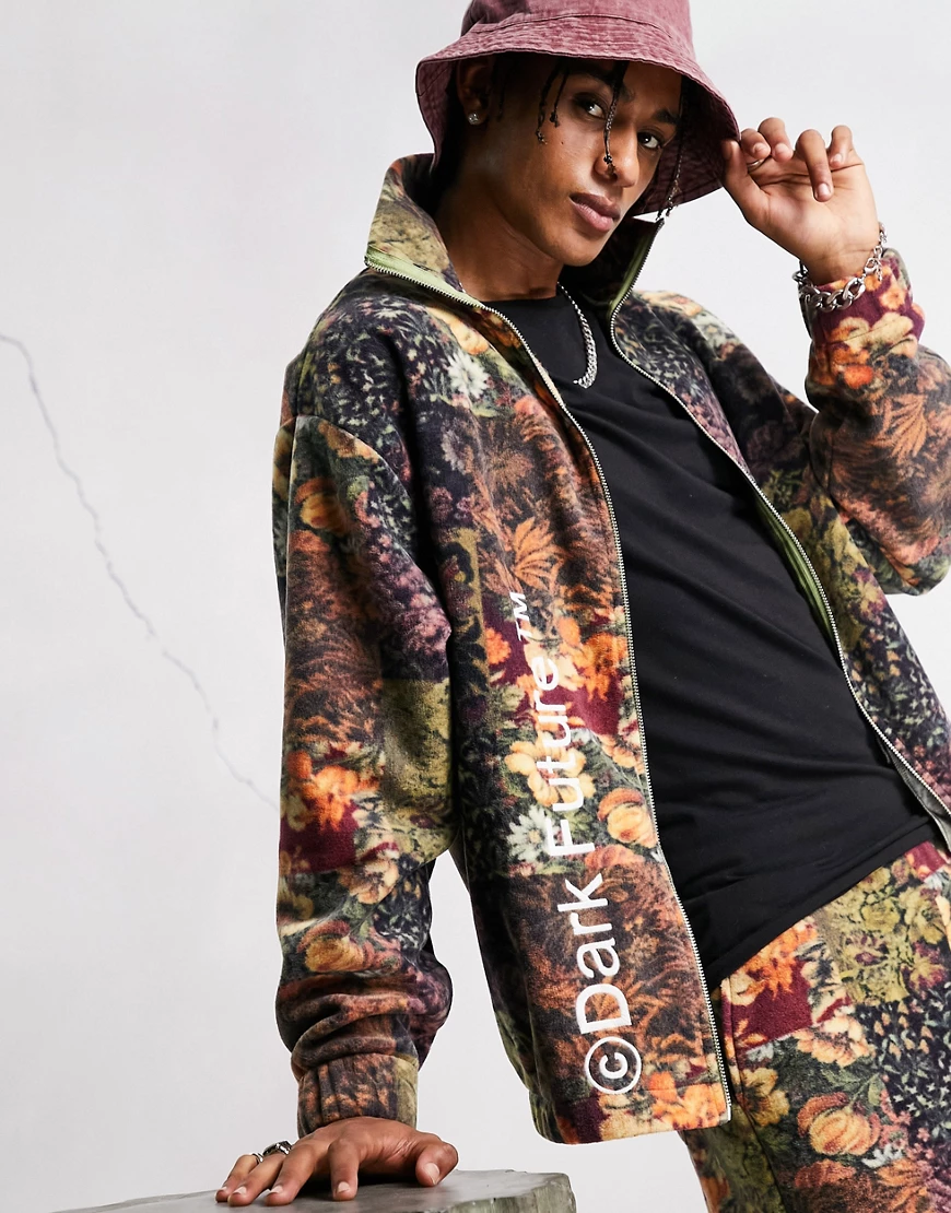 ASOS – Dark Future – Bunte Oversize-Jacke aus Polarfleece mit Gobelin-Muste günstig online kaufen