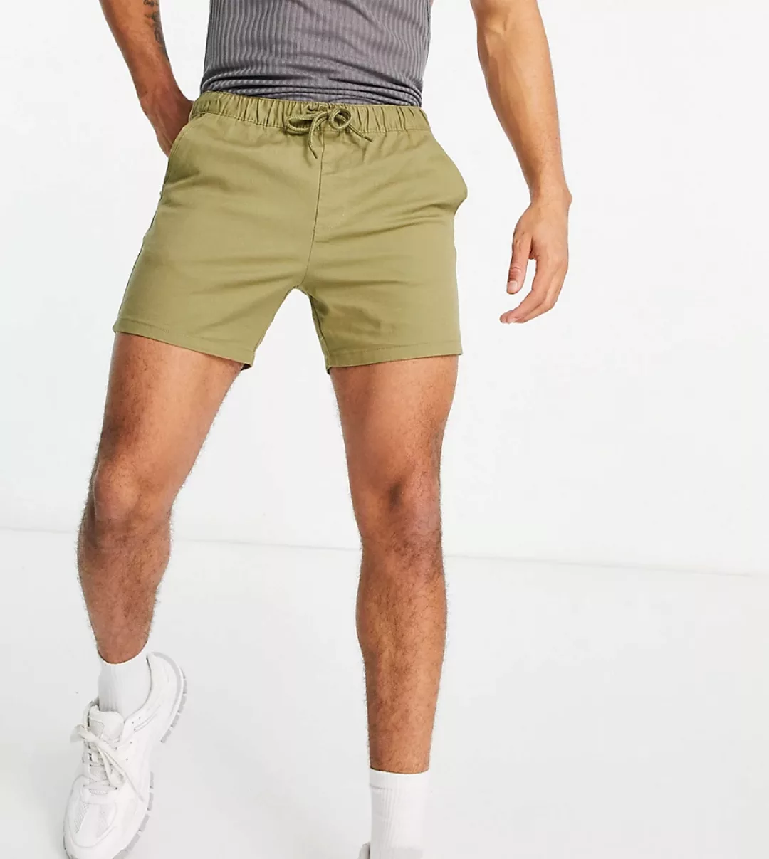 ASOS DESIGN – Enge Chino-Shorts in Grün günstig online kaufen