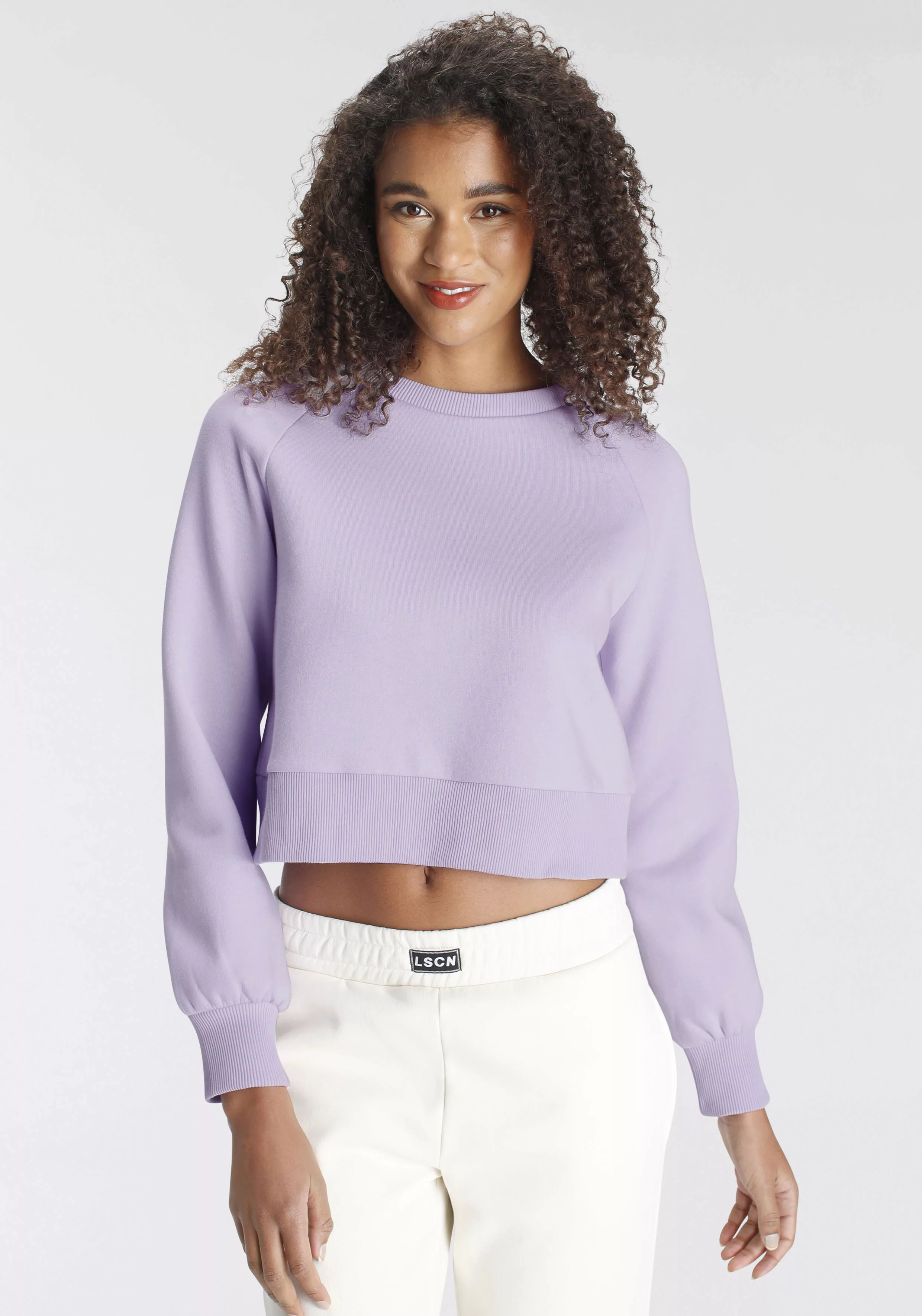 LASCANA Sweatshirt, mit Ziernähten, Loungeanzug günstig online kaufen