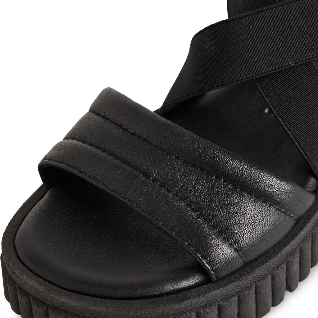 Tamaris Keilsandalette, Plateau, Riemchensandale, Sommerschuh mit Kreuzband günstig online kaufen