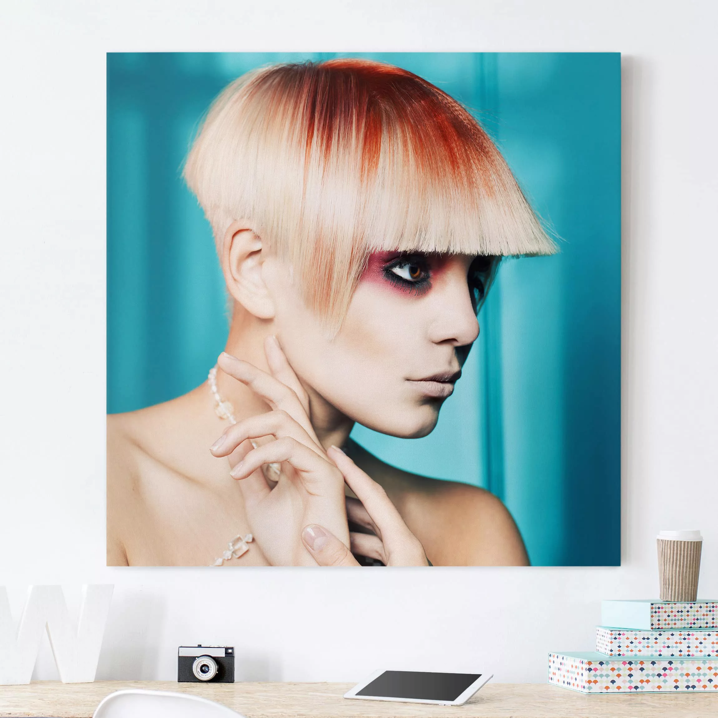 Leinwandbild Portrait - Quadrat Modern Lady günstig online kaufen