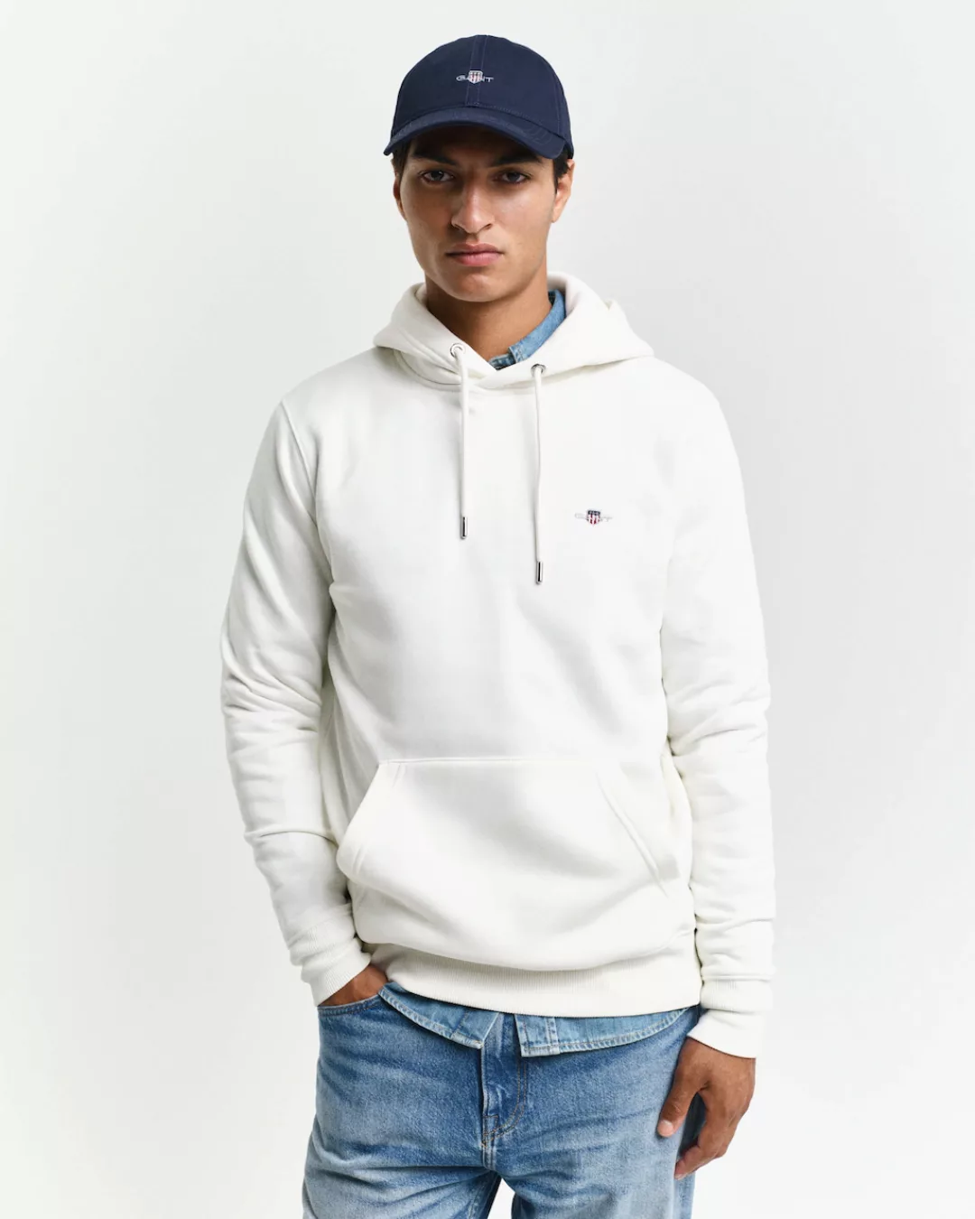 Gant Hoodie REG SHIELD HOODIE mit Logostickerei auf der Brust günstig online kaufen