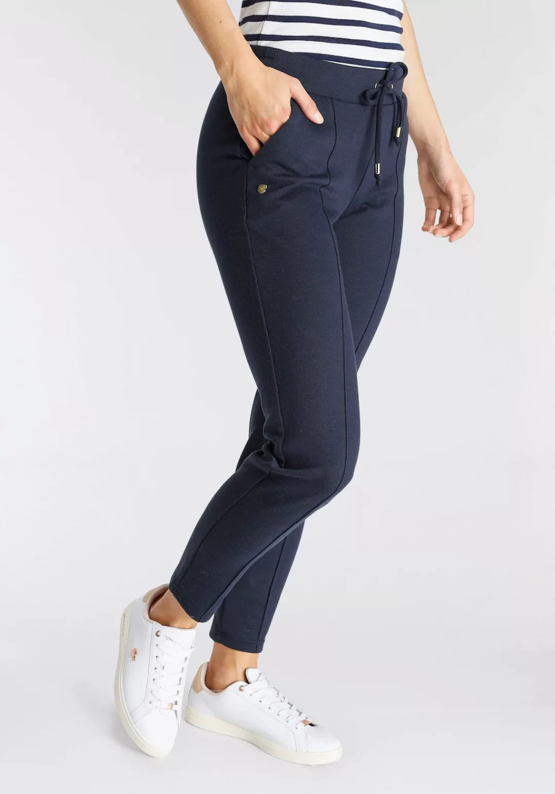 DELMAO Jogger Pants mit trendigen Ziernähten & elastischem Bund - NEUE MARK günstig online kaufen