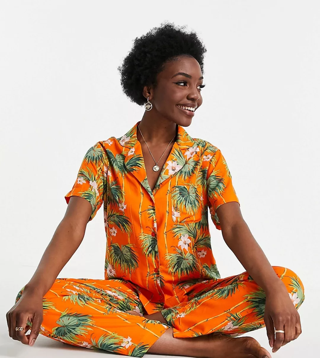 ASOS DESIGN Tall – Exklusiver Pyjama aus Modal mit kurzärmligem Hemd und Ho günstig online kaufen