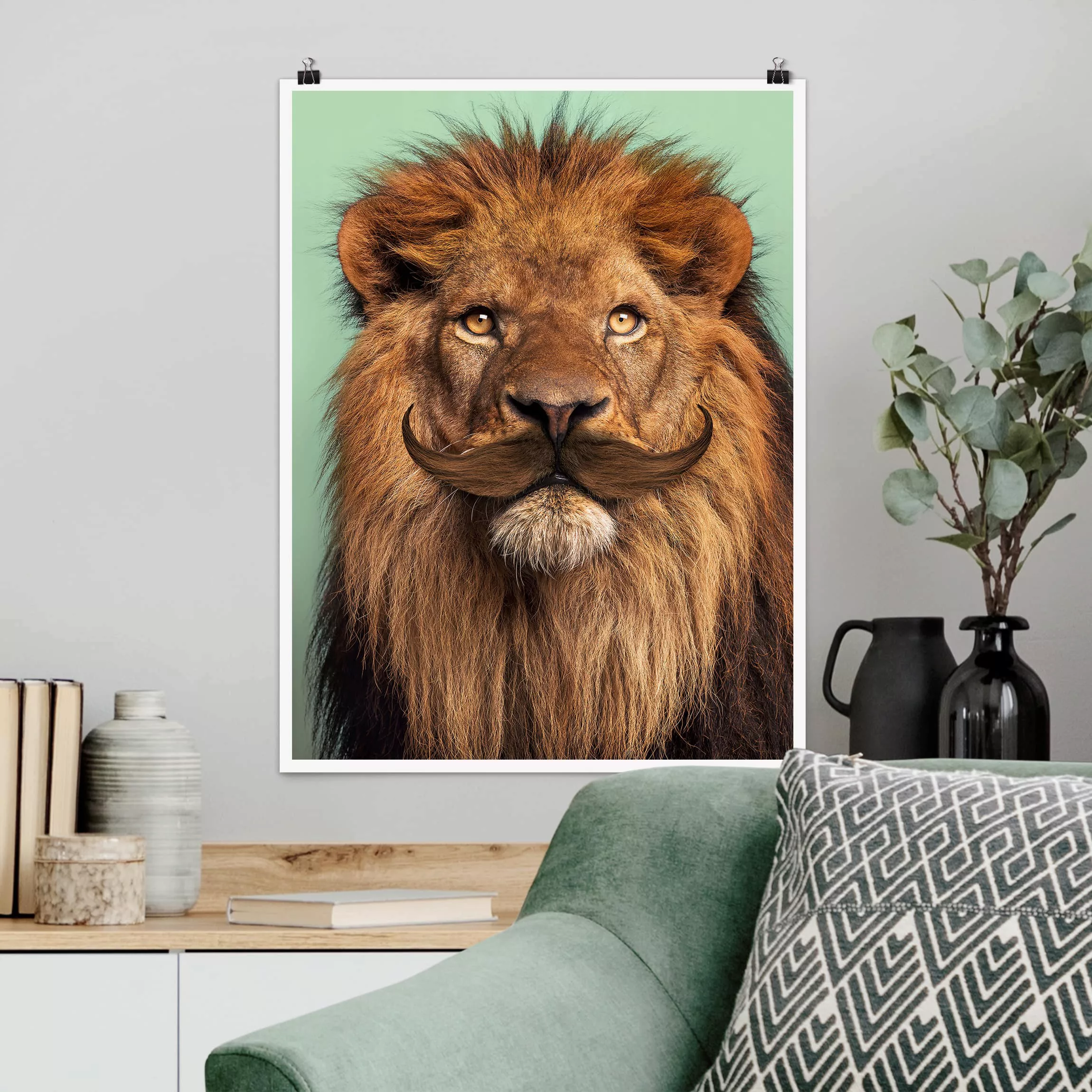 Poster Tiere - Hochformat Löwe mit Bart günstig online kaufen