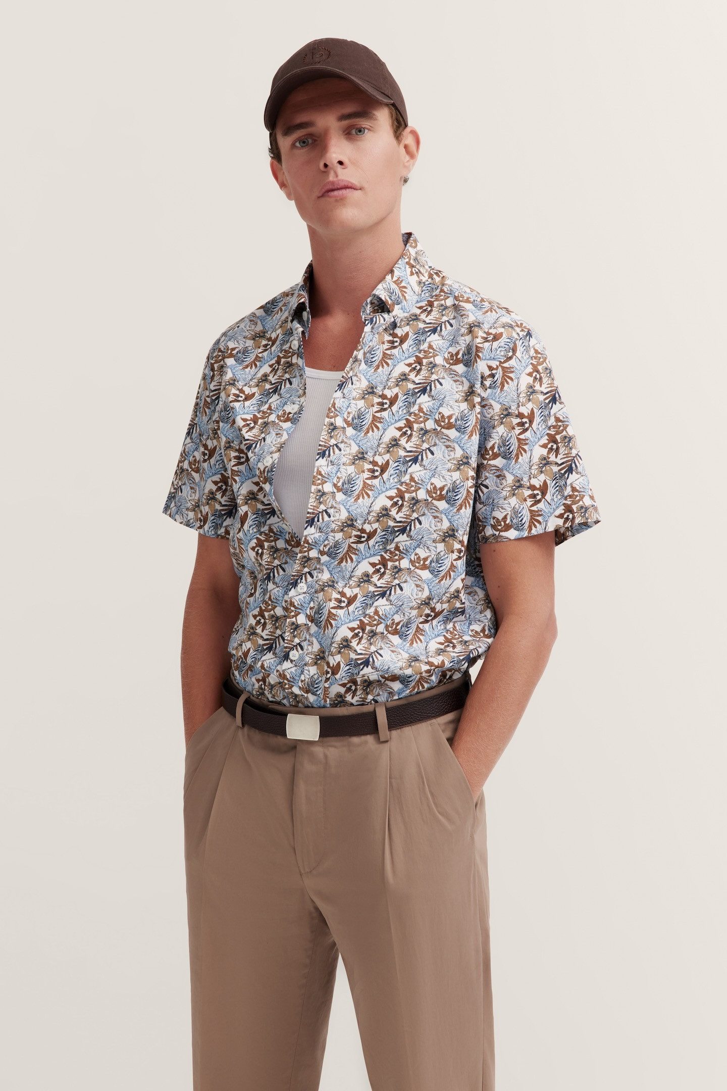 bugatti Kurzarmhemd, mit Button-Down-Kragen günstig online kaufen