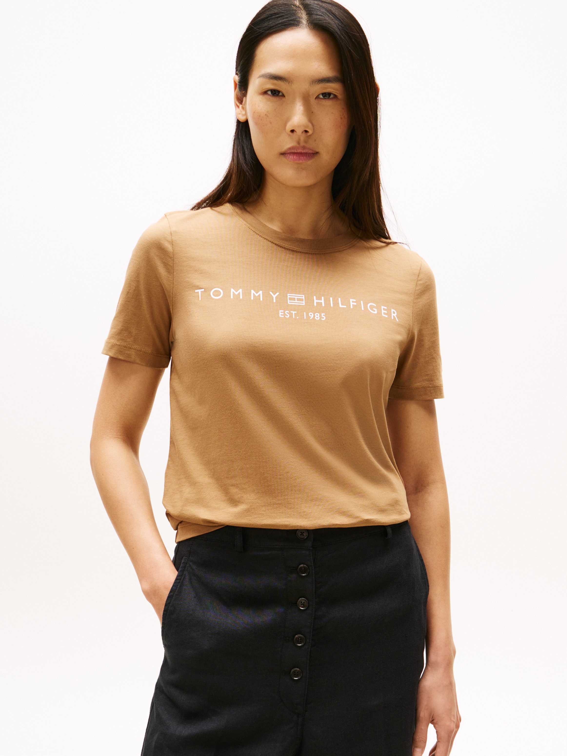 Tommy Hilfiger T-Shirt "REG CORP LOGO C-NK mit Logoschriftzug und Stickerei günstig online kaufen