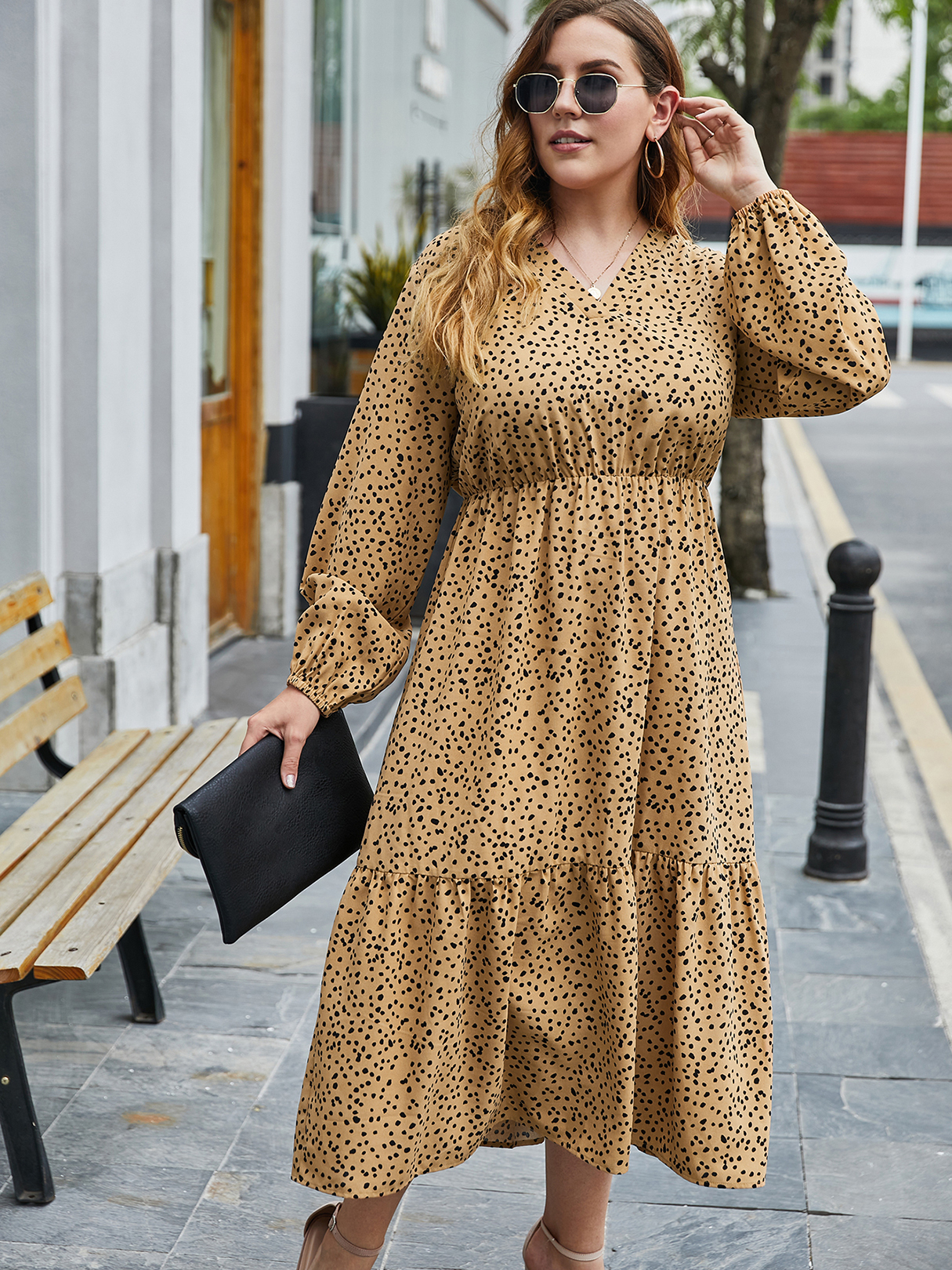 Plus Size V-Ausschnitt Polka Dot Langarm Maxi Kleid günstig online kaufen