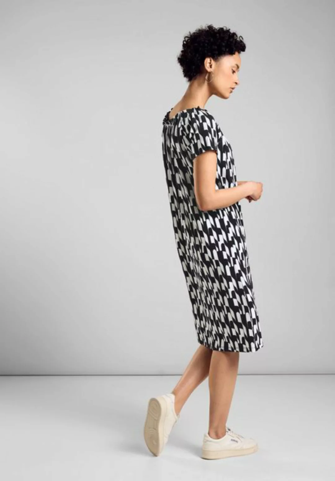 STREET ONE Midikleid - mit Allover-Print - knielanges Jersey-Kleid - Sommer günstig online kaufen