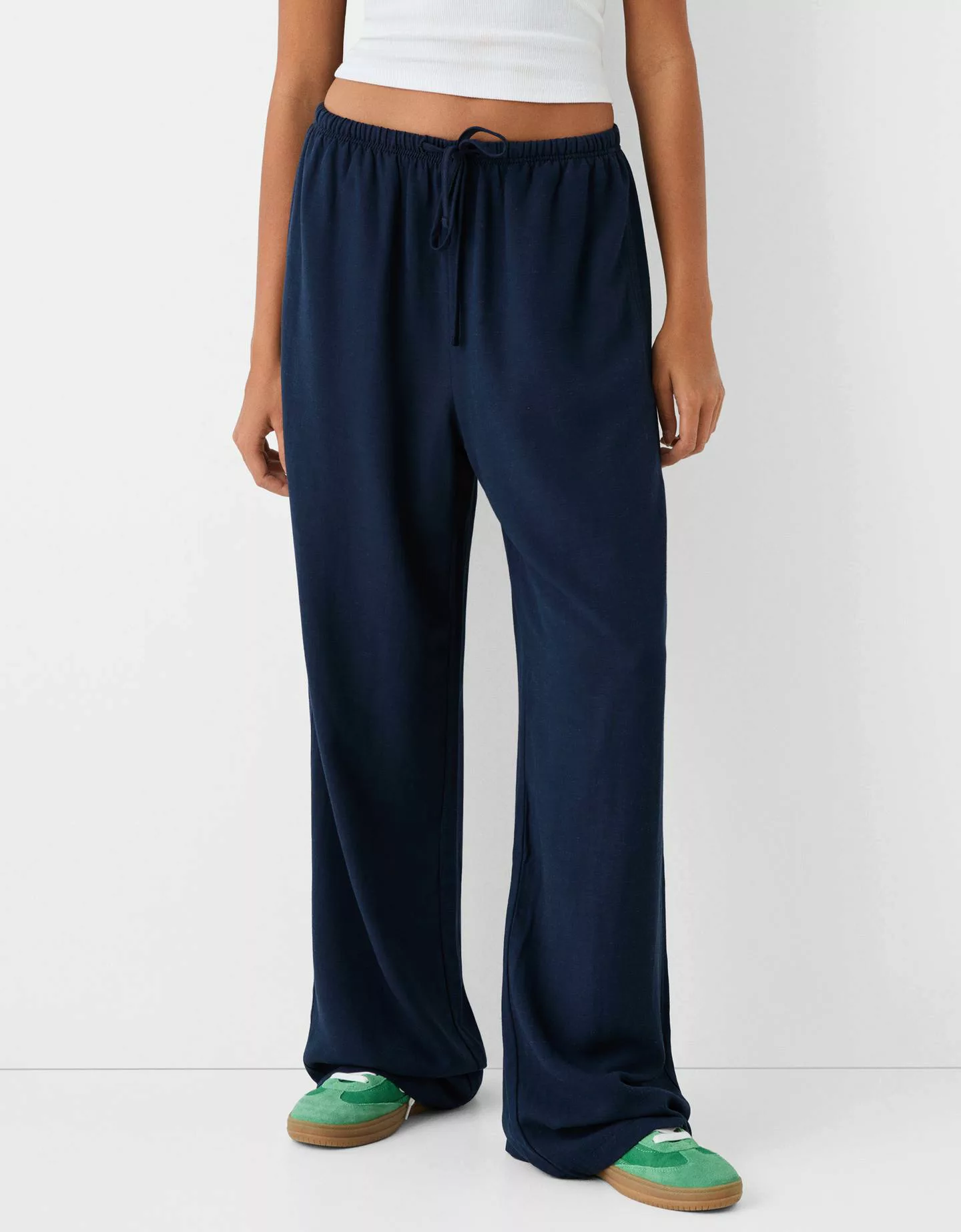 Bershka Straight-Fit-Hose Mit Leinen Und Stretchbund Damen L Marinenblau günstig online kaufen