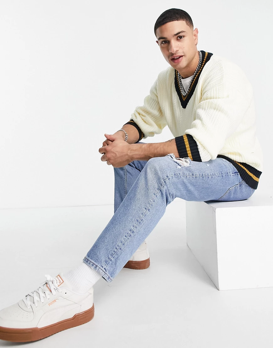 Topman – Strickpullover in Ecru mit V-Ausschnitt mit Zierstreifen-Weiß günstig online kaufen
