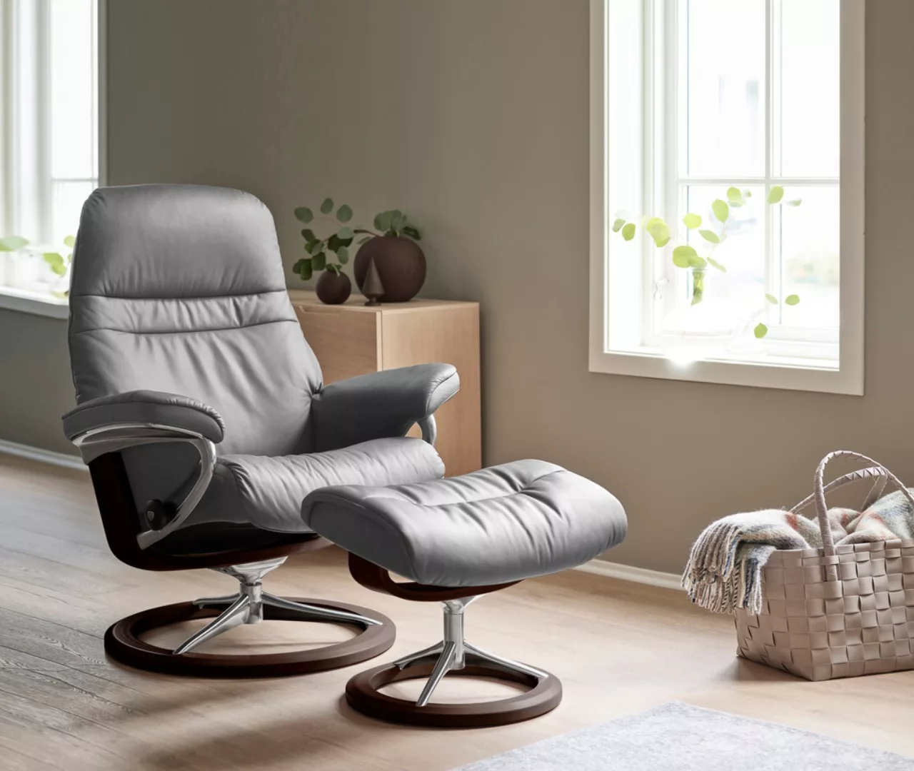 Stressless® Relaxsessel »Sunrise«, (Set, Relaxsessel mit Hocker), mit Signa günstig online kaufen