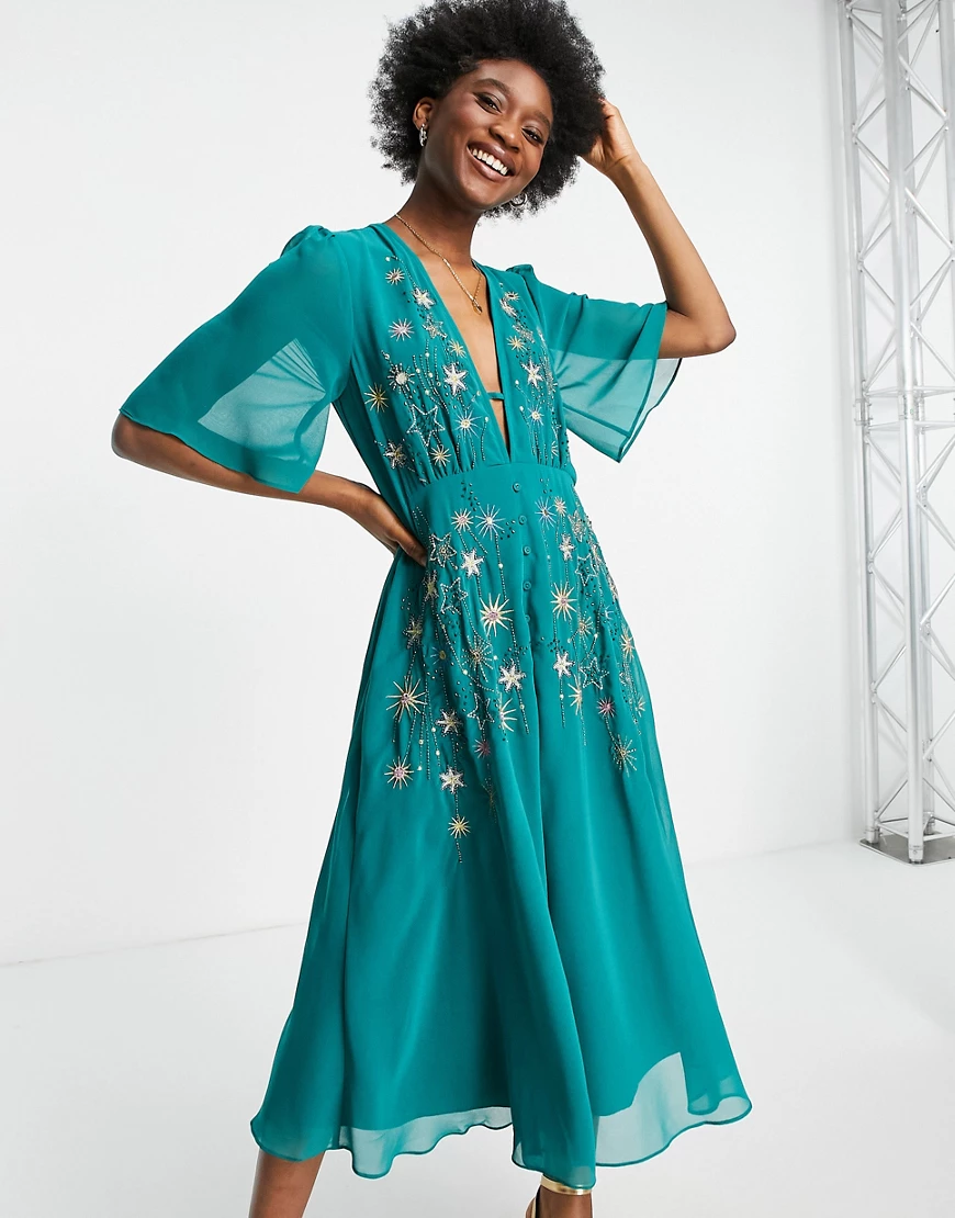 Hope & Ivy – Verziertes Midi-Freizeitkleid in Smaragdgrün mit Sternen günstig online kaufen