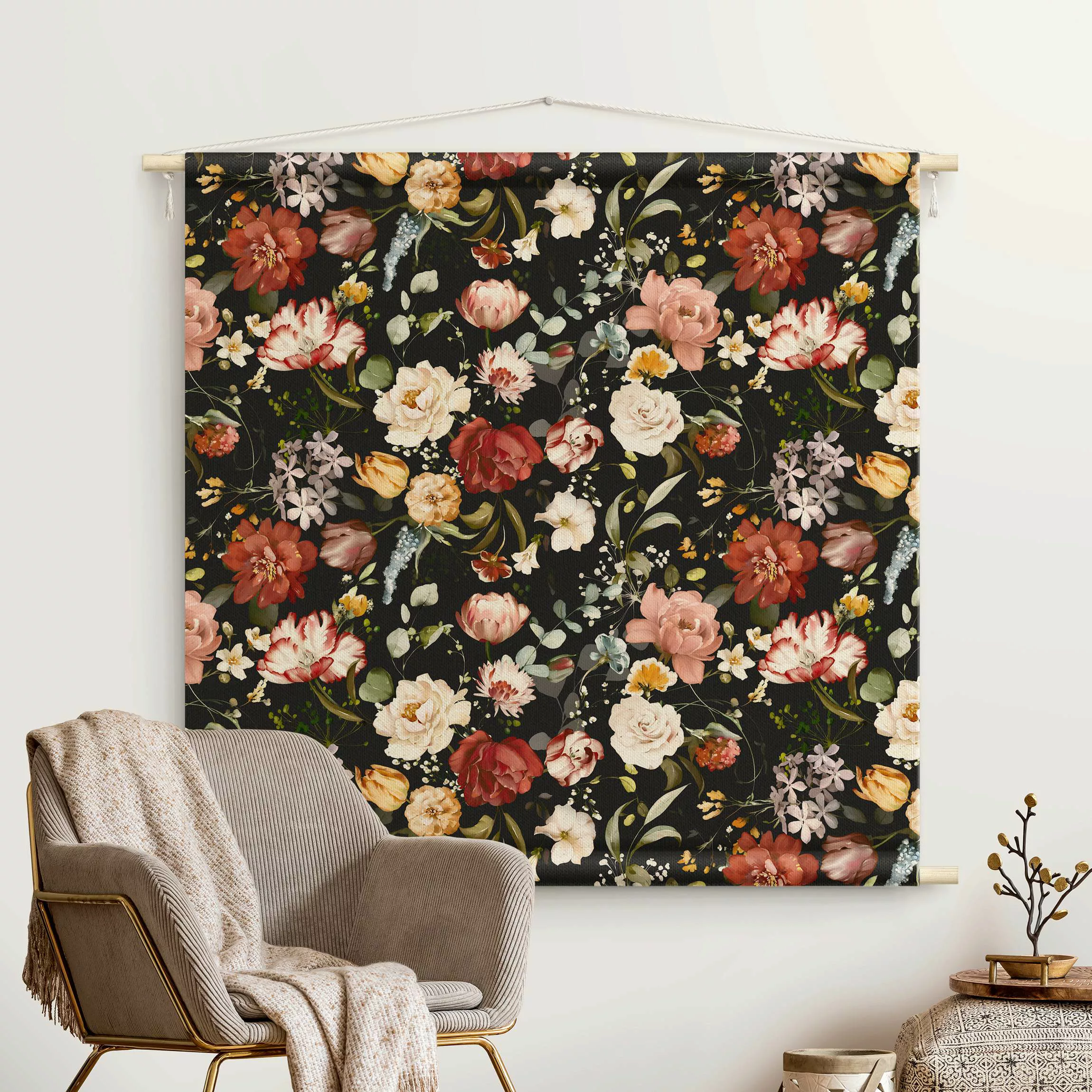 Wandteppich Blumen Aquarell Vintage Muster auf Schwarz günstig online kaufen