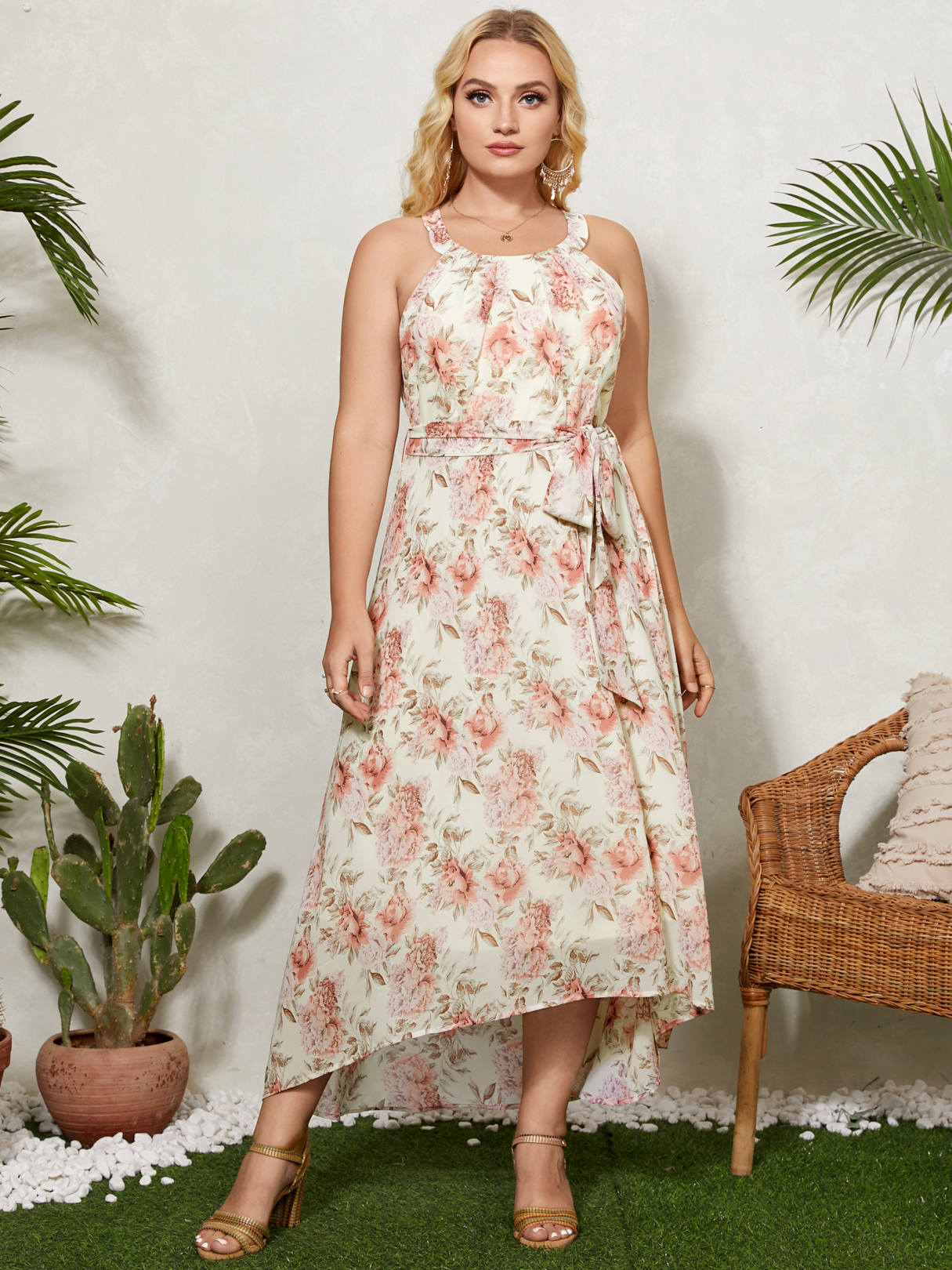 YOINS Plus Size Neckholder Blumendruck Gürtel Design Ärmelloses Kleid günstig online kaufen