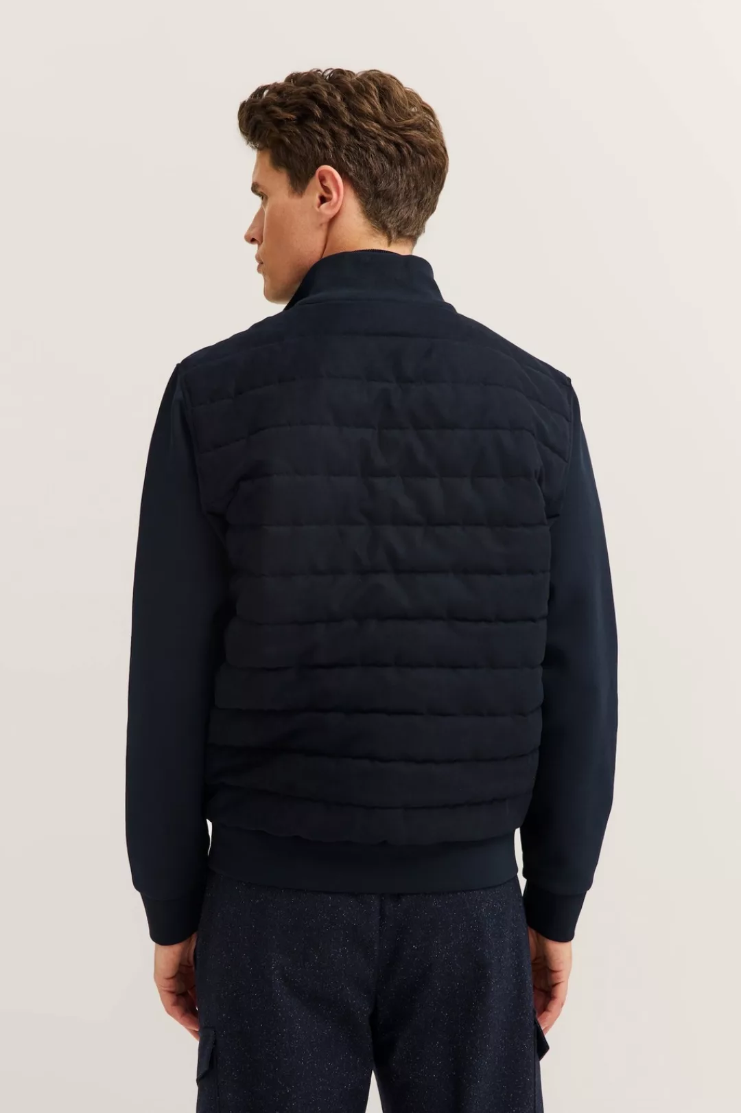bugatti Sweatjacke "Regular Fit", mit Quersteppung aus einem Baumwollmix günstig online kaufen