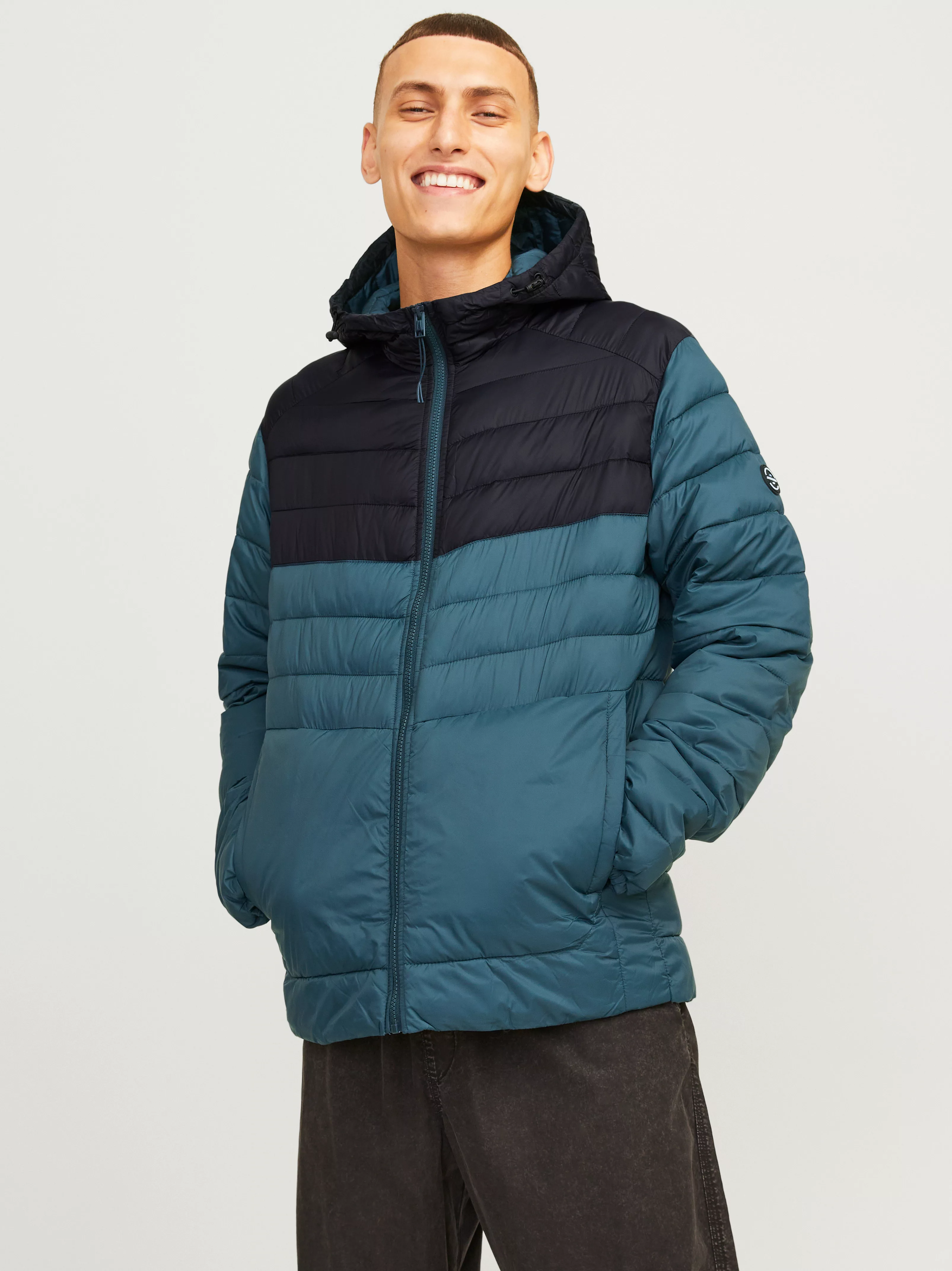 Jack & Jones Steppjacke "JJESPRINT PUFFER HOOD NOOS", mit Kapuze günstig online kaufen