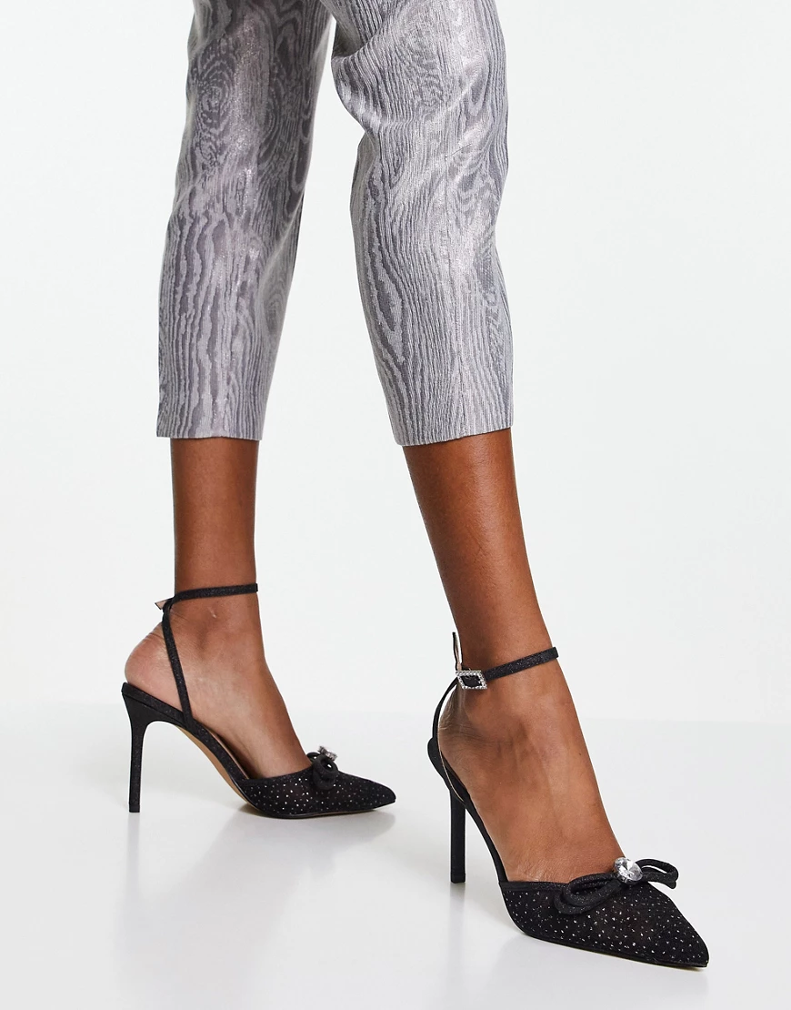 Miss Selfridge – Glamouröse Sandalen mit Schleife und geschlossener Zehenpa günstig online kaufen