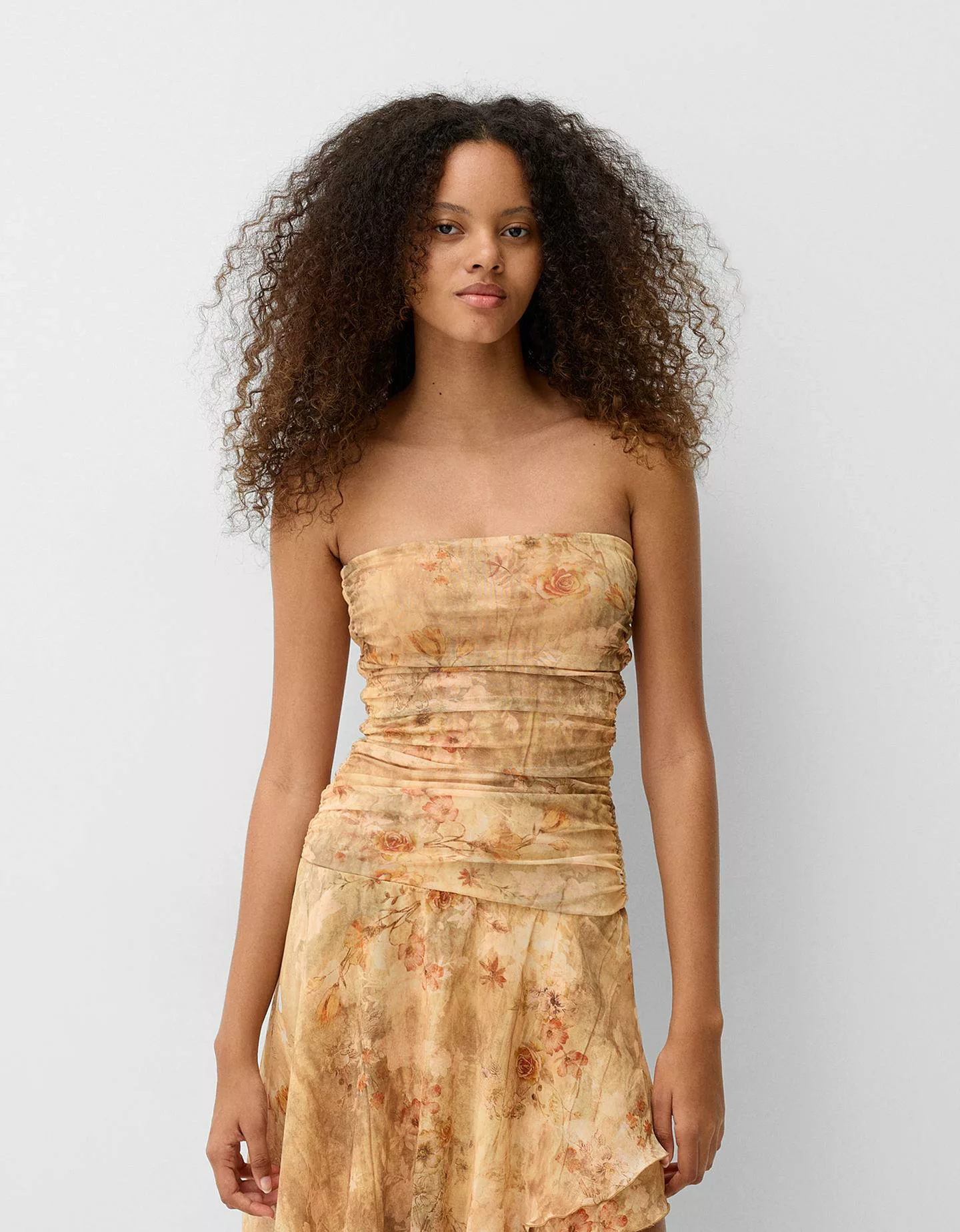 Bershka Mini-Chiffon-Kleid Mit Volants Und Print Damen L Camel günstig online kaufen