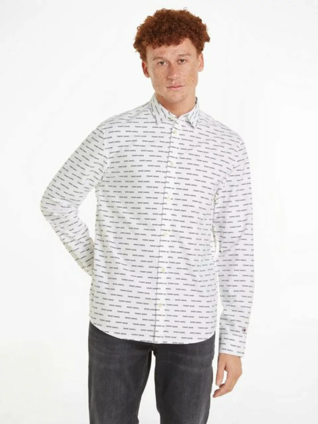 Tommy Jeans Langarmhemd TJM REG CRITTER SHIRT mit Allover-Logoschriftzügen günstig online kaufen