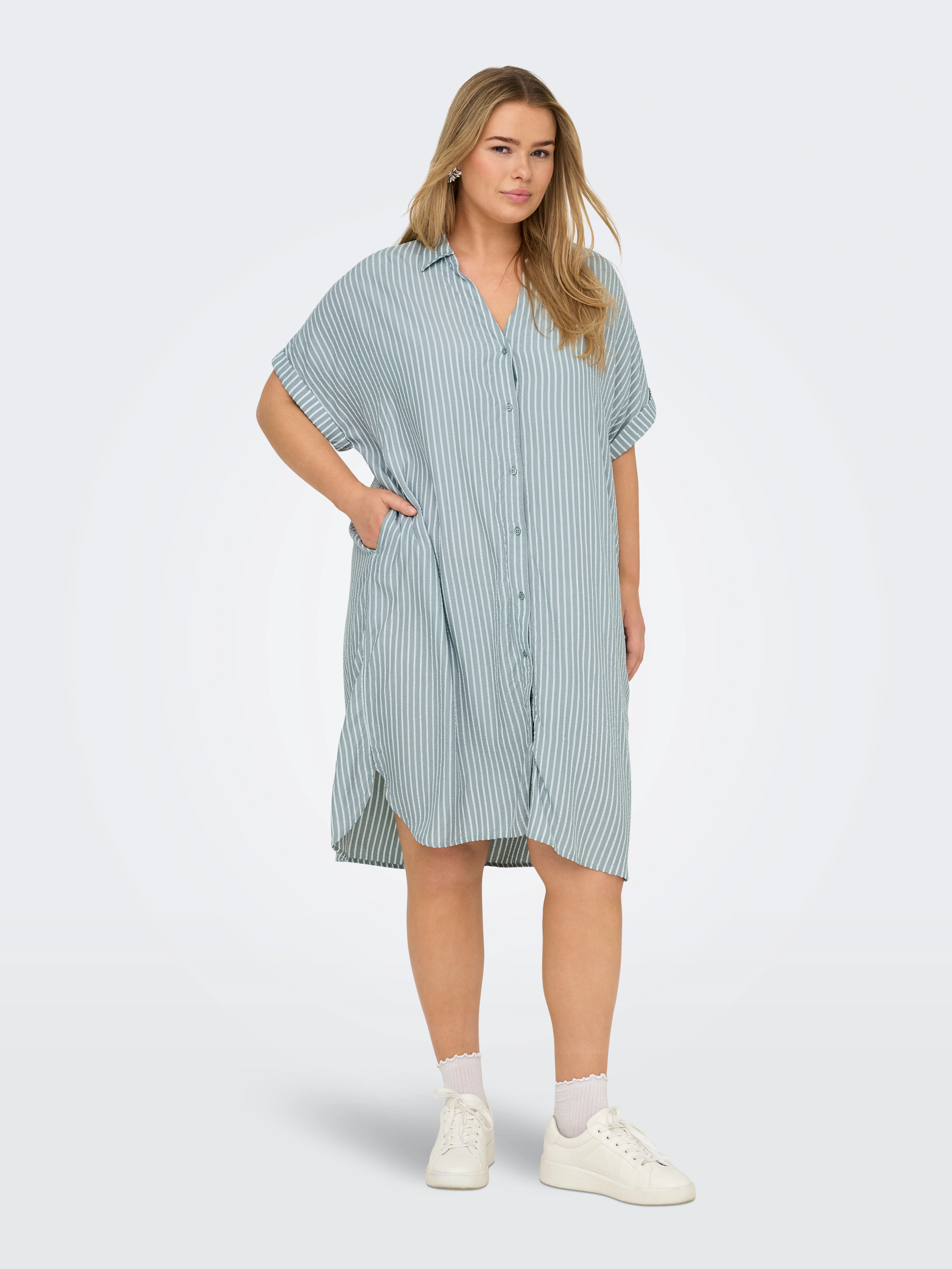 ONLY CARMAKOMA Sommerkleid "CARPENNA S/S LOOSE KNEE DRESS AOP" günstig online kaufen