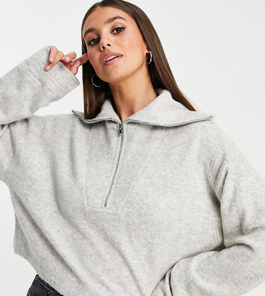 Topshop Tall – Kurz geschnittener Pullover in Grau mit Reißverschluss und S günstig online kaufen