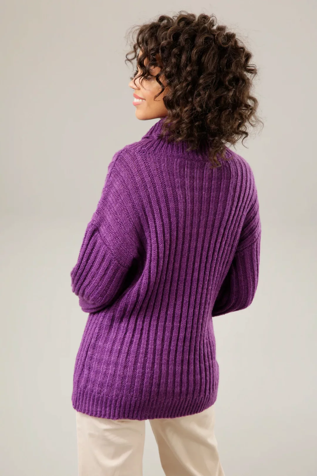 Aniston CASUAL Strickpullover, mit dekorativem Rollkragen günstig online kaufen