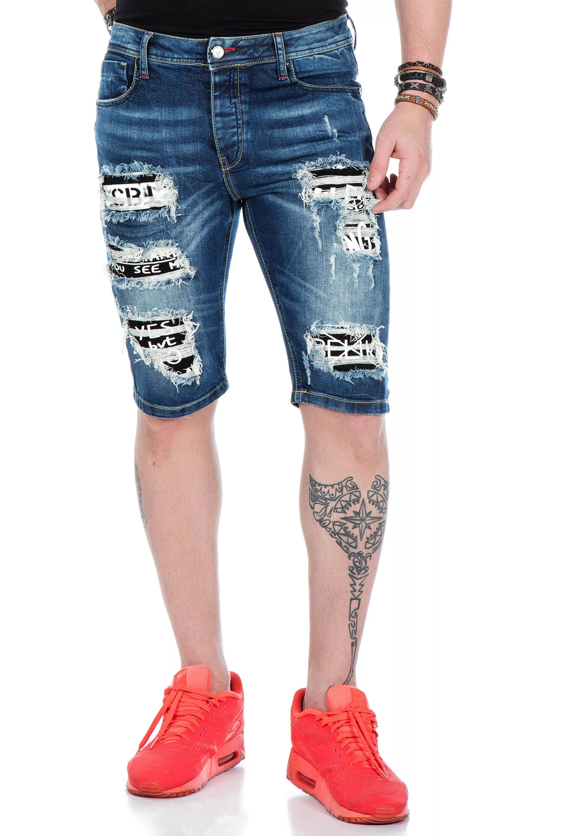 Cipo & Baxx Shorts, mit Torn Patches günstig online kaufen