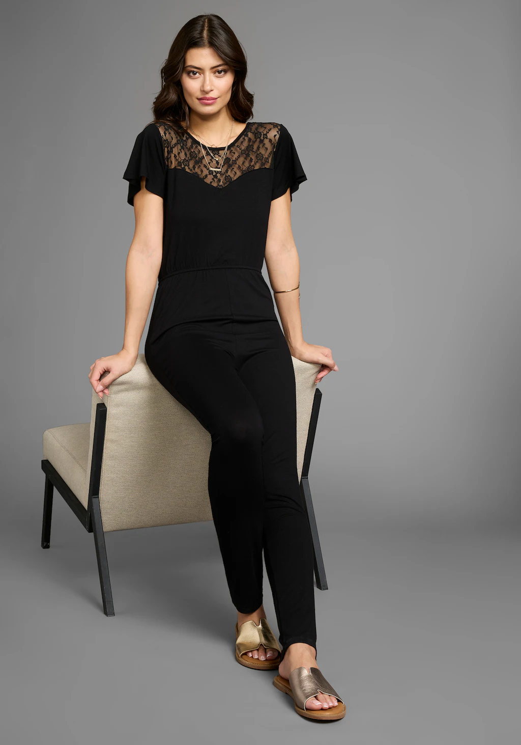 Laura Scott Jumpsuit, mit Spitzeneinsatz & bequemen Gummizugbund günstig online kaufen