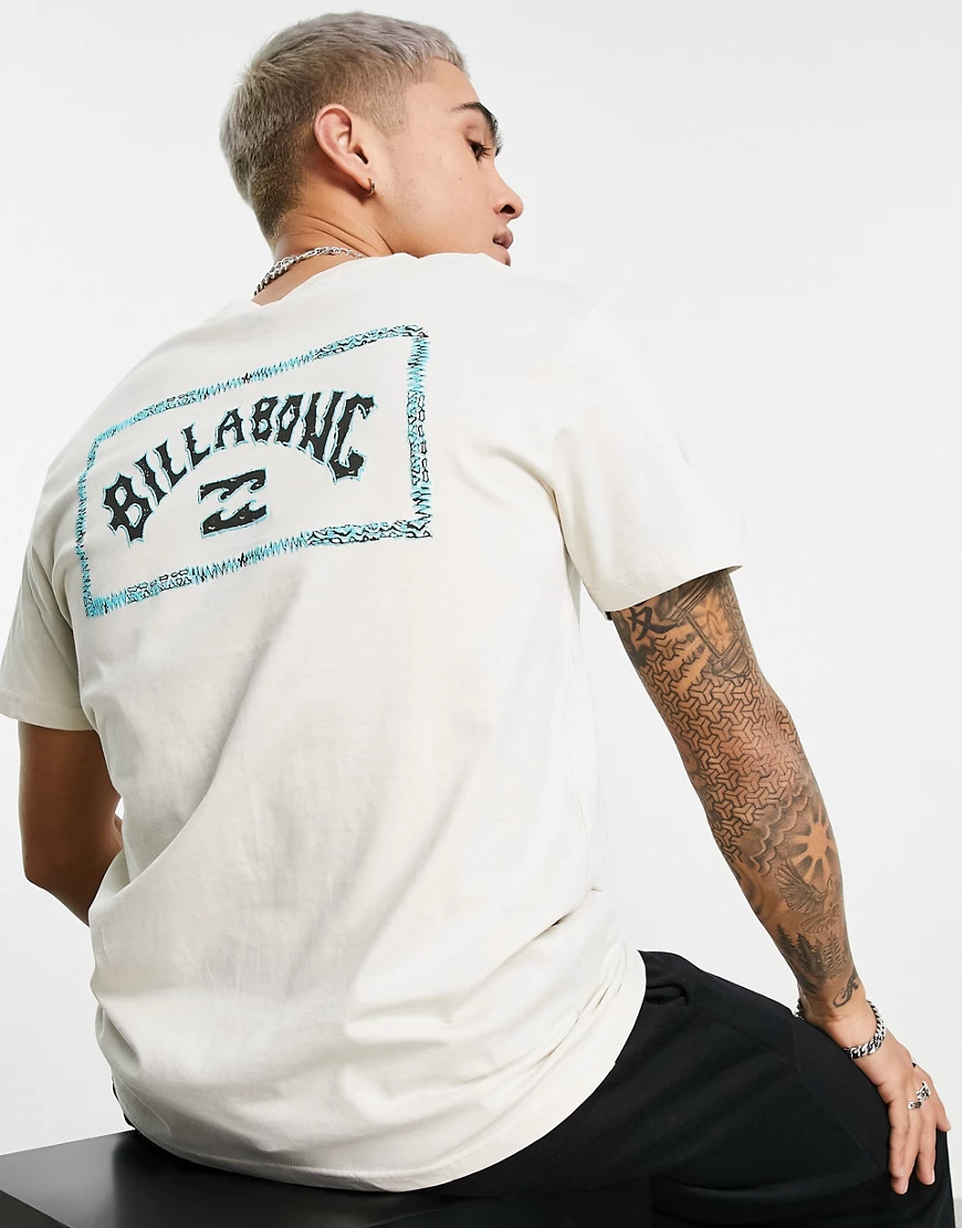Billabong – Arch – T-Shirt in Creme-Kupfer günstig online kaufen