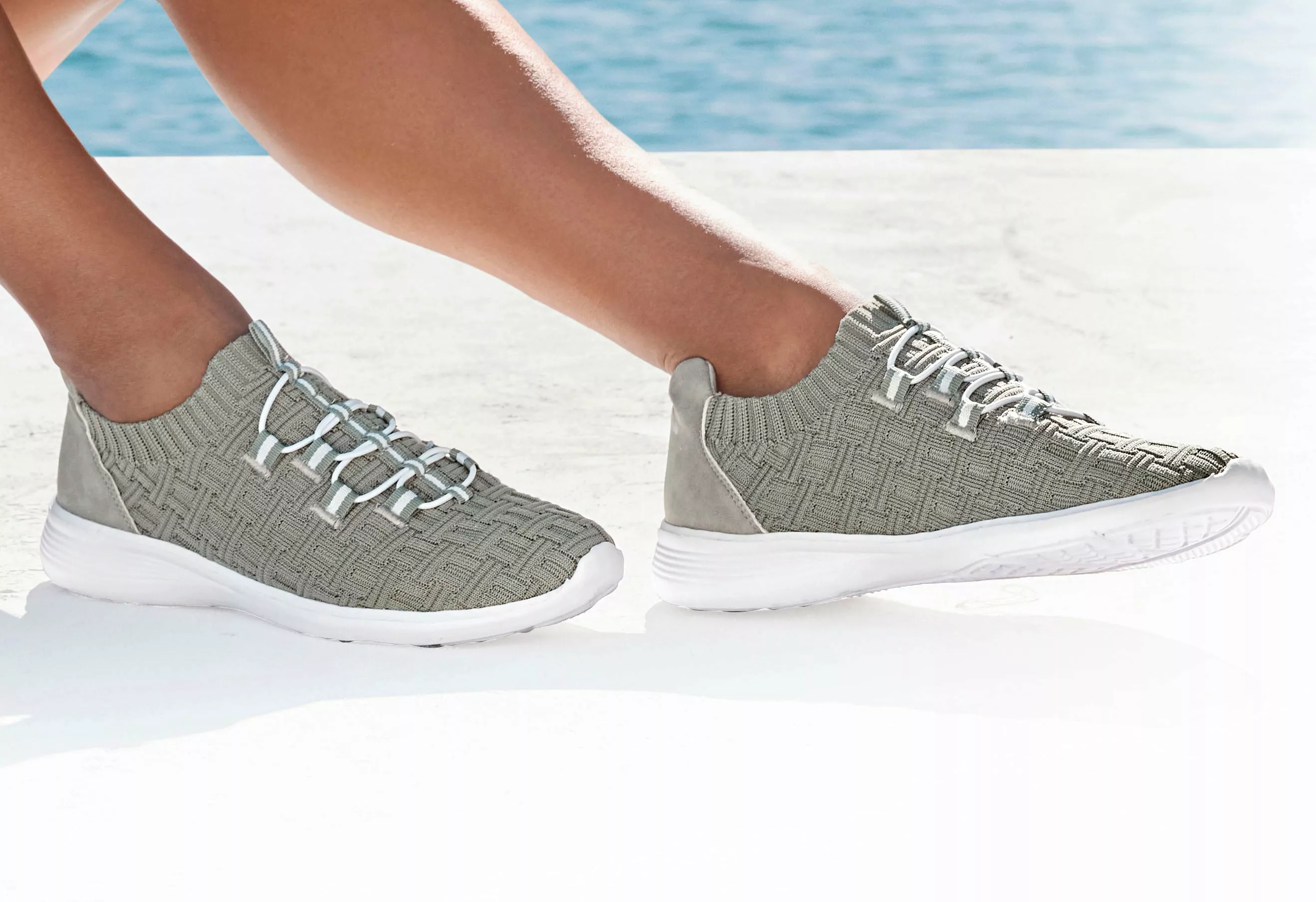 Vivance Sneaker "Slipper", Freizeitschuh, Halbschuh ultraleicht zum Reinsch günstig online kaufen