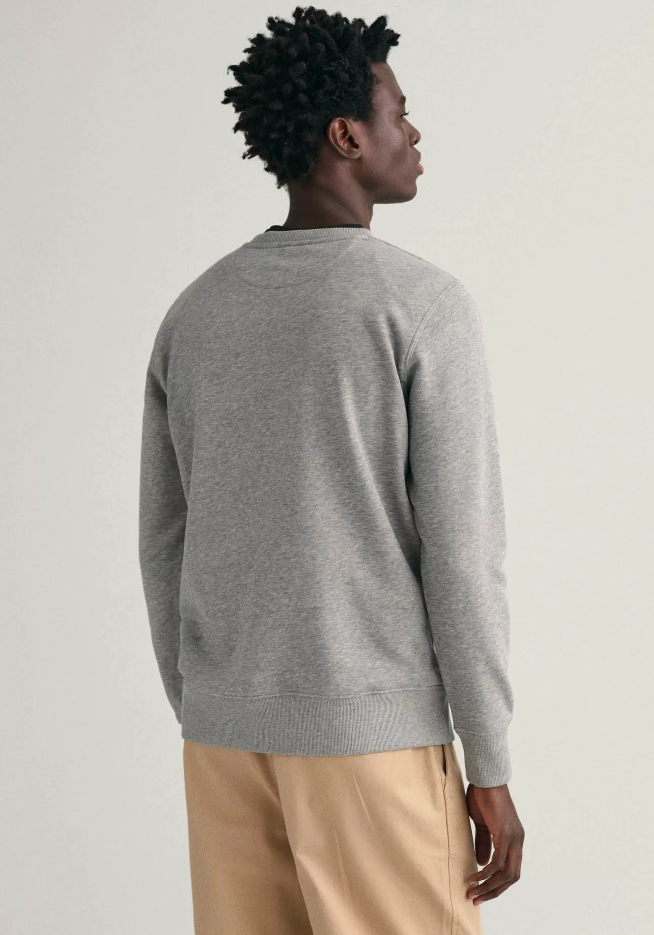 Gant Sweatshirt "REG SHIELD C-NECK SWEAT", mit Logostickerei auf der Brust günstig online kaufen