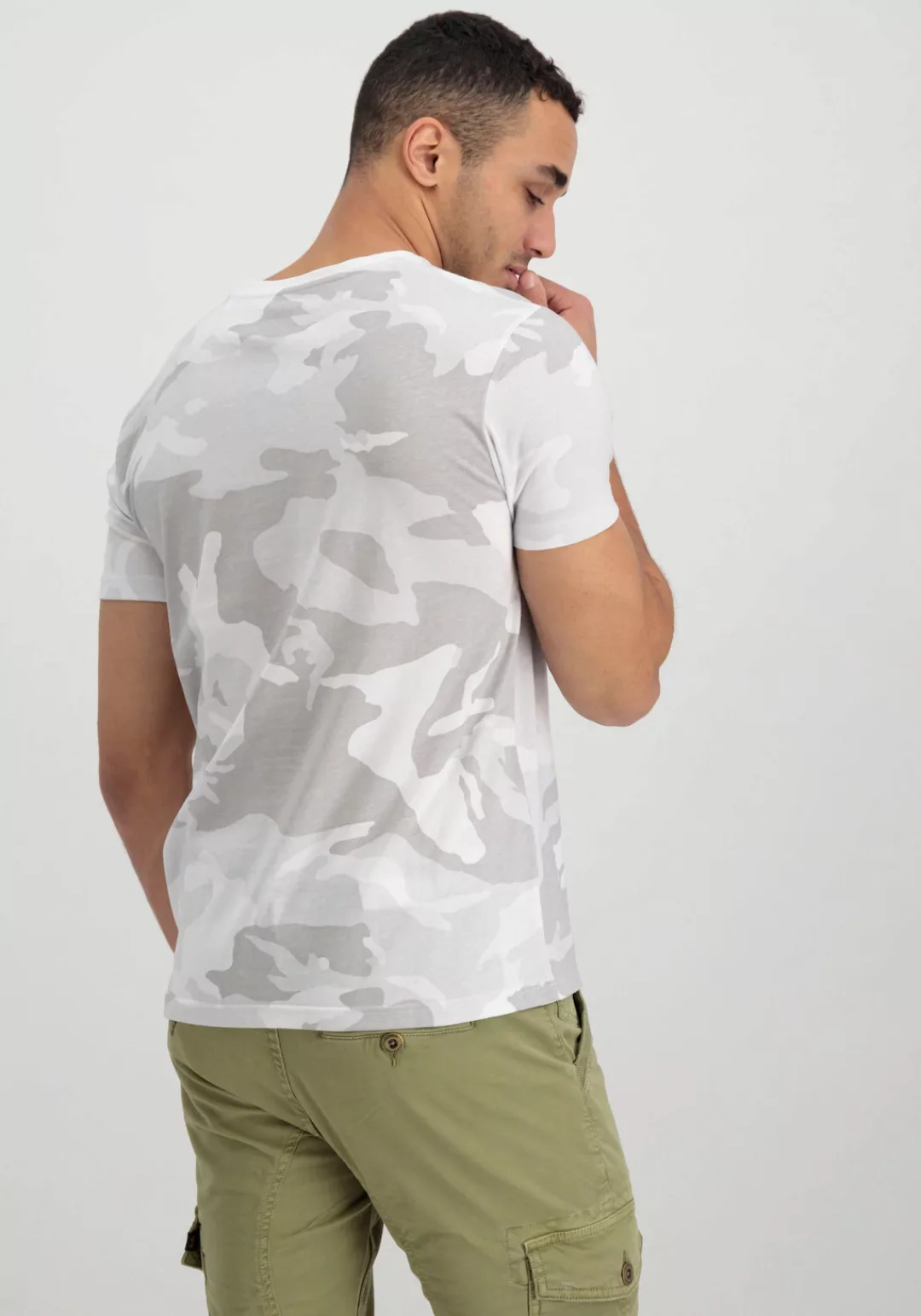 Alpha Industries T-Shirt Alpha Industries Men - T-Shirts Basic T-Shirt Camo günstig online kaufen