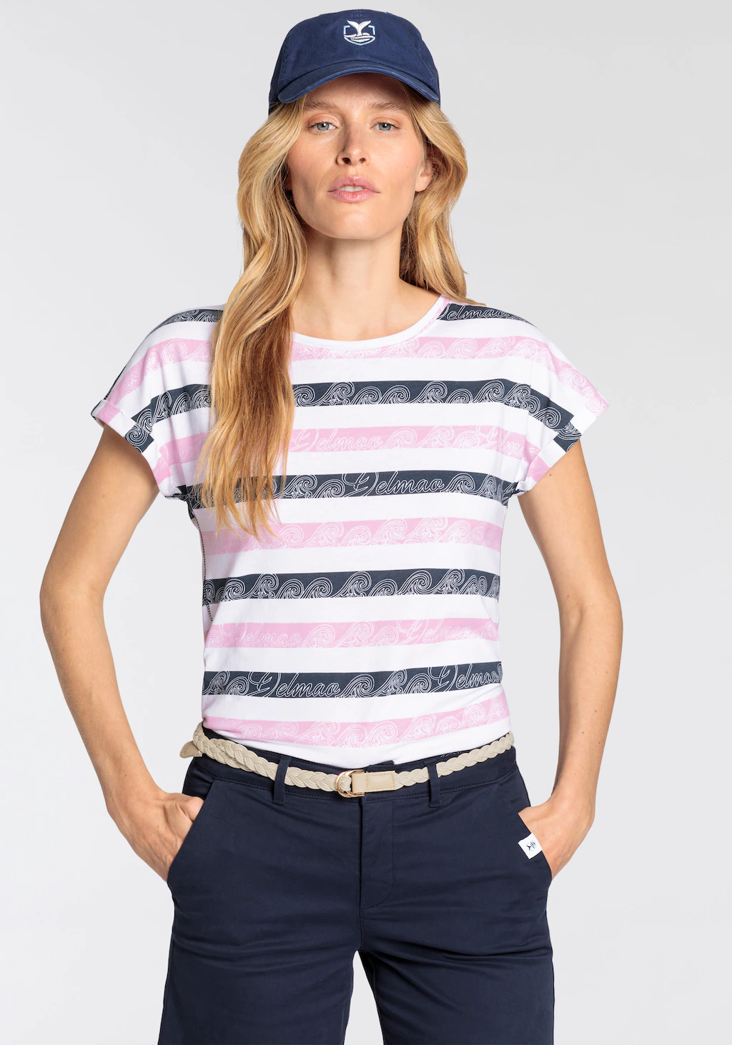 DELMAO T-Shirt mit sportiv bedruckten Streifen günstig online kaufen