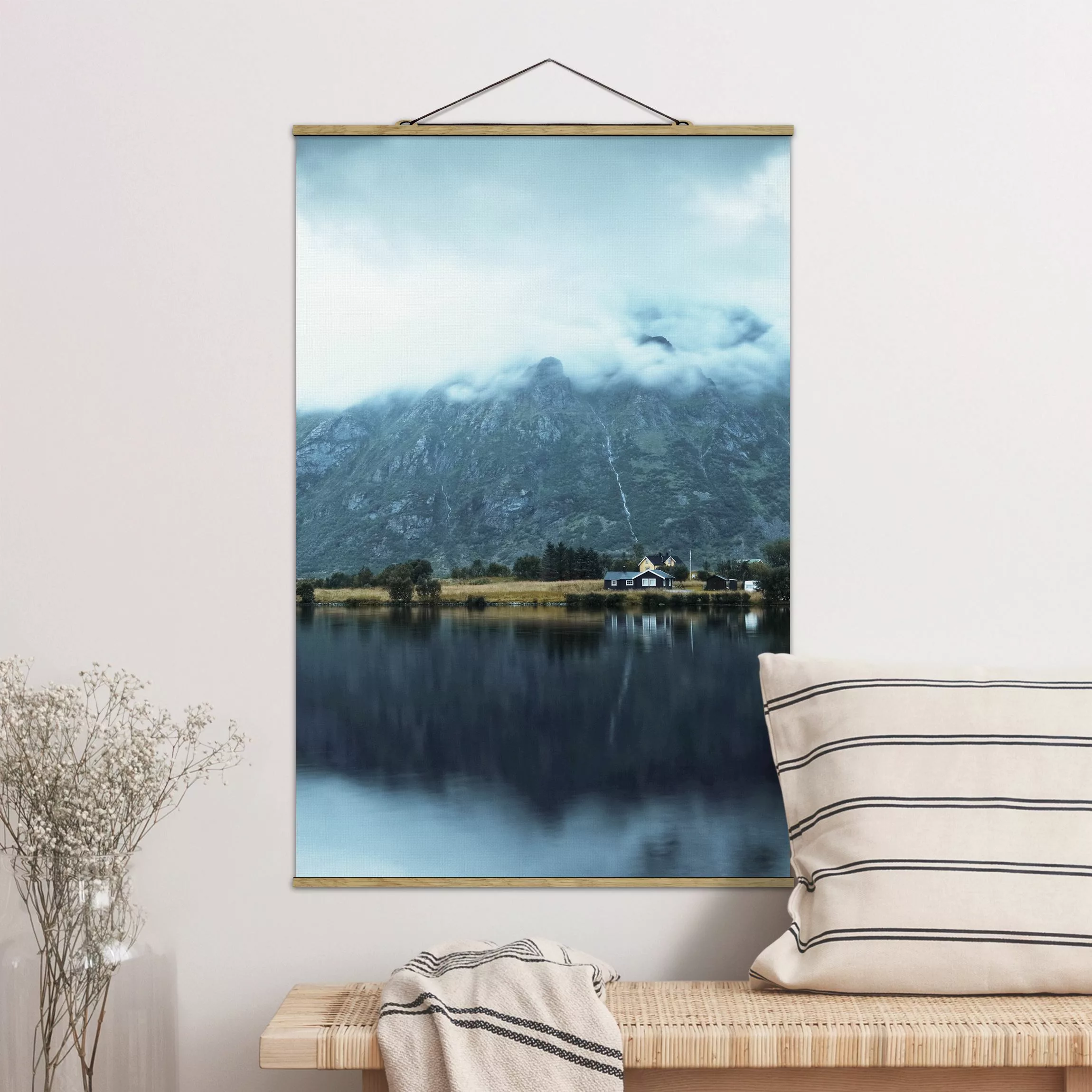 Stoffbild mit Posterleisten Spiegelung auf den Lofoten günstig online kaufen